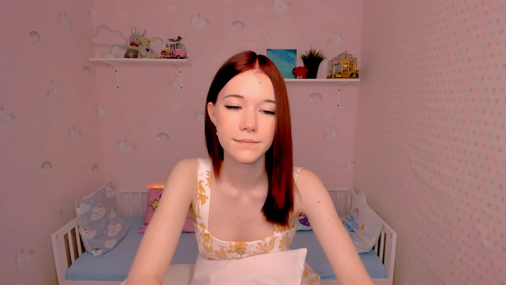 Gallery image thumbnail from Litl_Mia's myfreecams stream on, 11/16/2022, 19:24 image 3 of 20