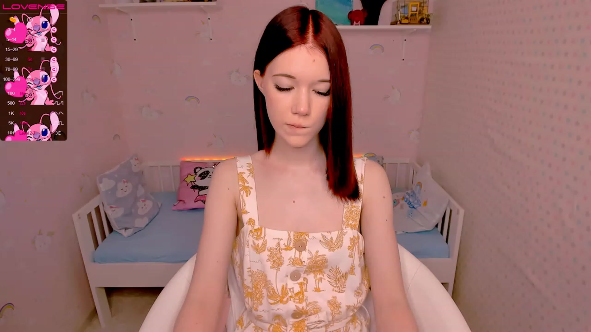 Gallery image thumbnail from Litl_Mia's myfreecams stream on, 11/16/2022, 19:35 image 15 of 20