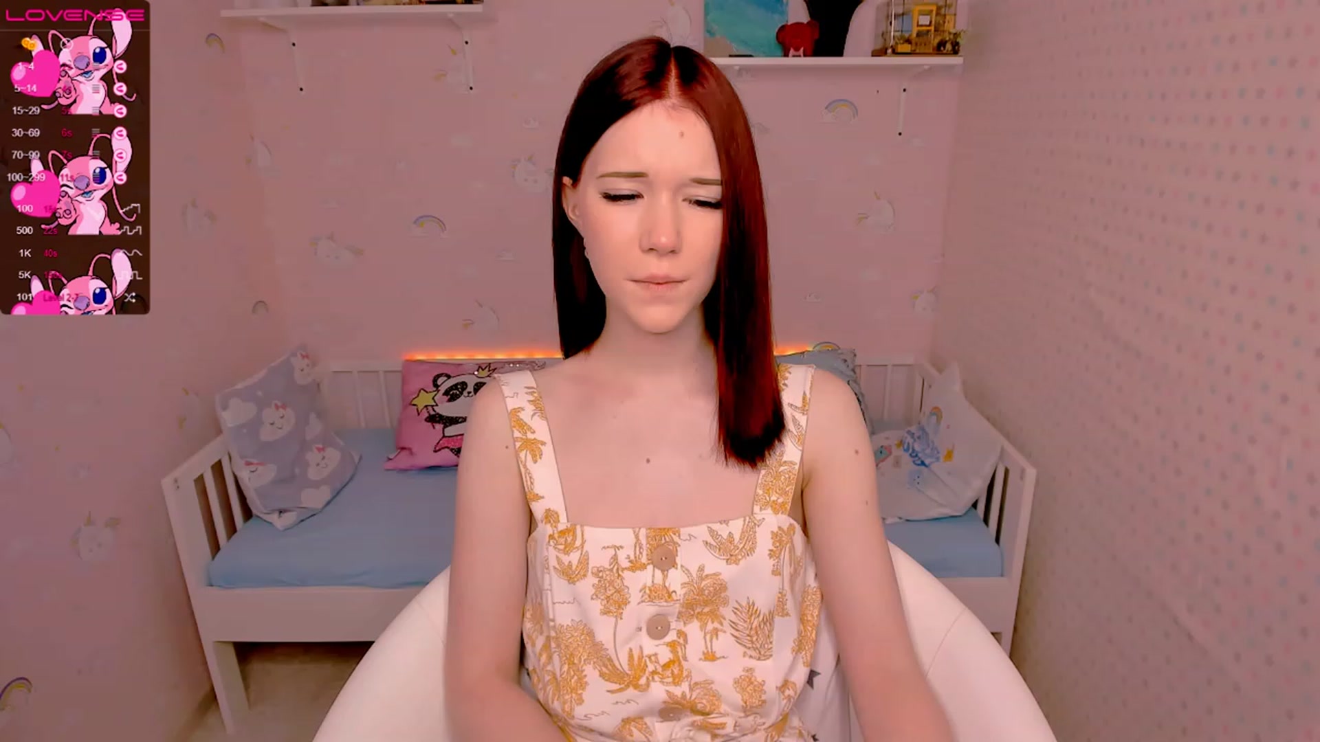 Gallery image thumbnail from Litl_Mia's myfreecams stream on, 11/16/2022, 21:25 image 4 of 20