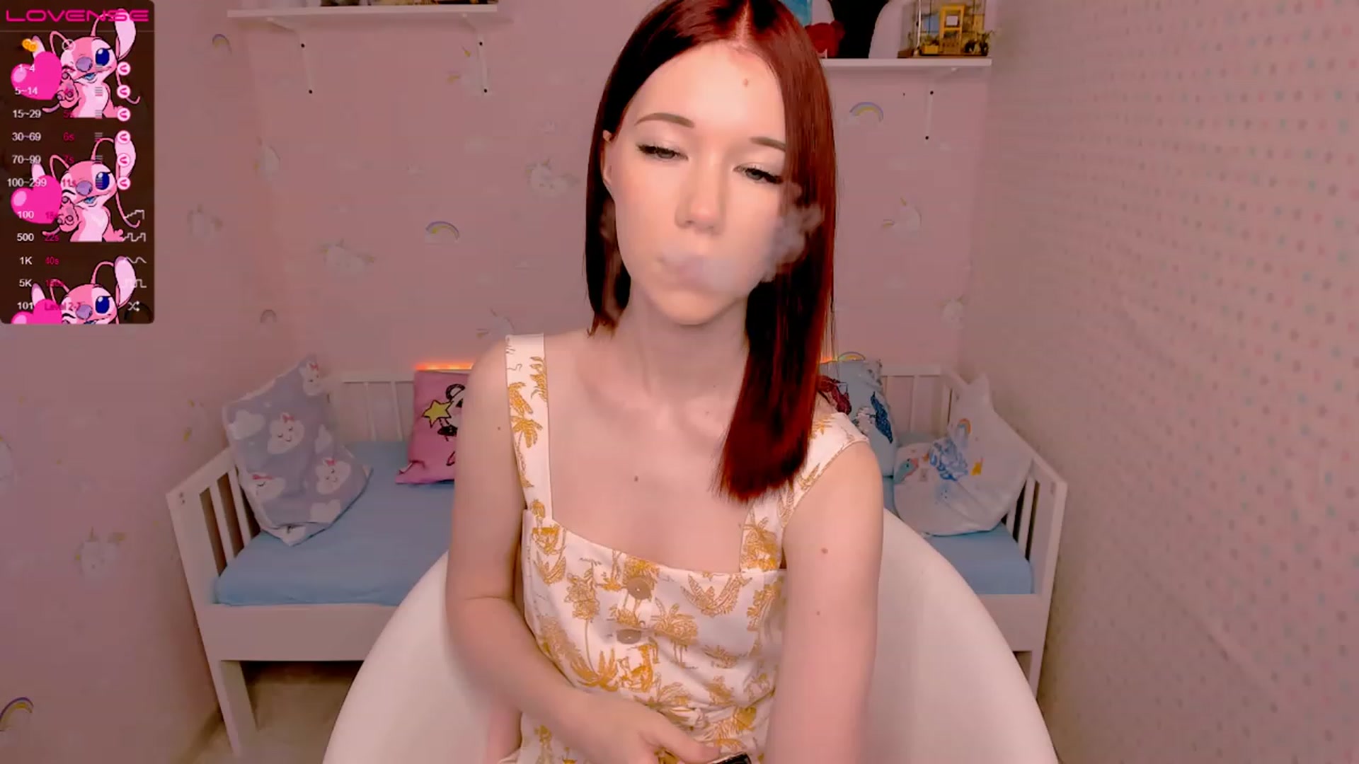 Gallery image thumbnail from Litl_Mia's myfreecams stream on, 11/16/2022, 21:25 image 16 of 20