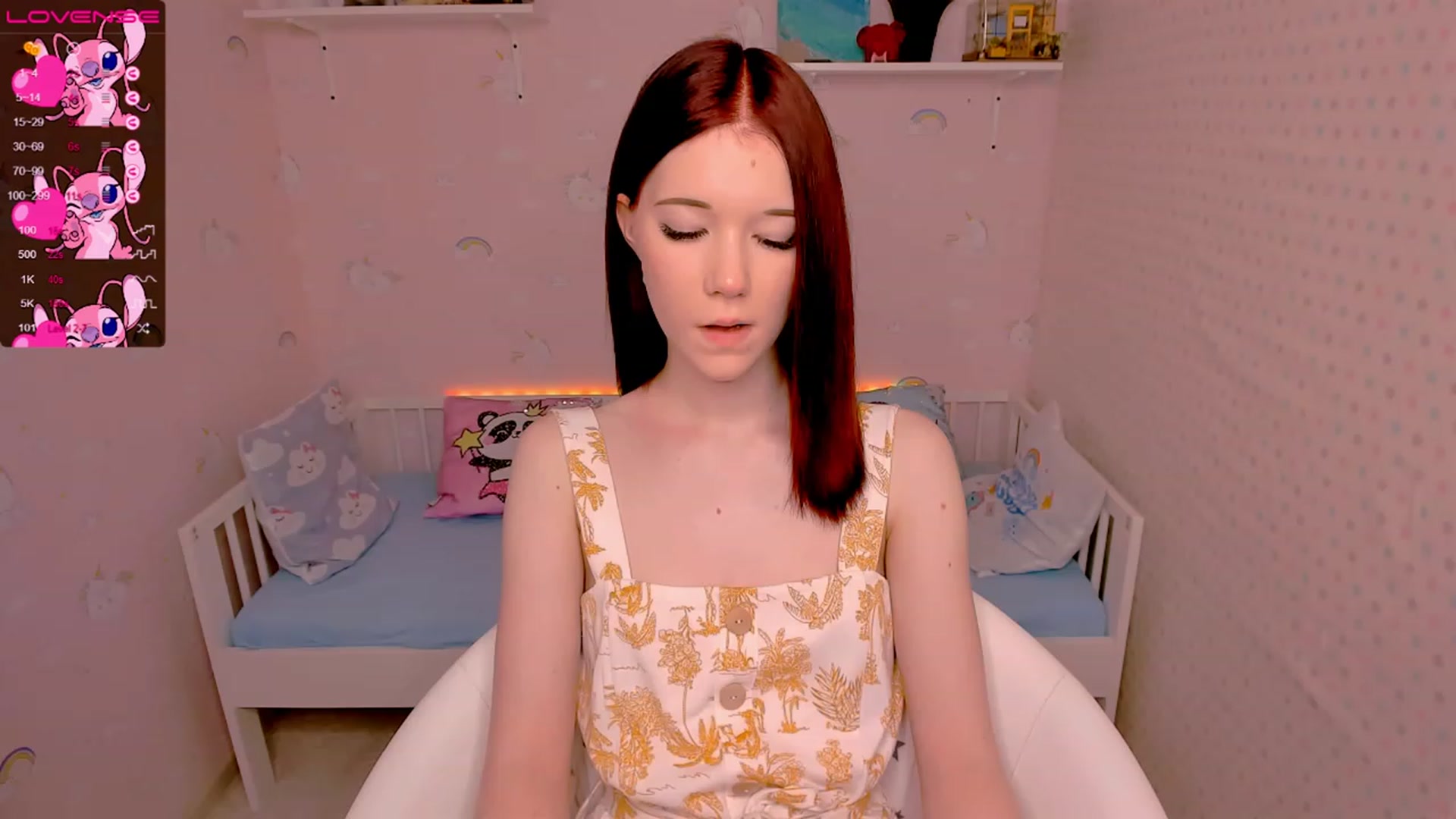 Gallery image thumbnail from Litl_Mia's myfreecams stream on, 11/16/2022, 21:25 image 1 of 20