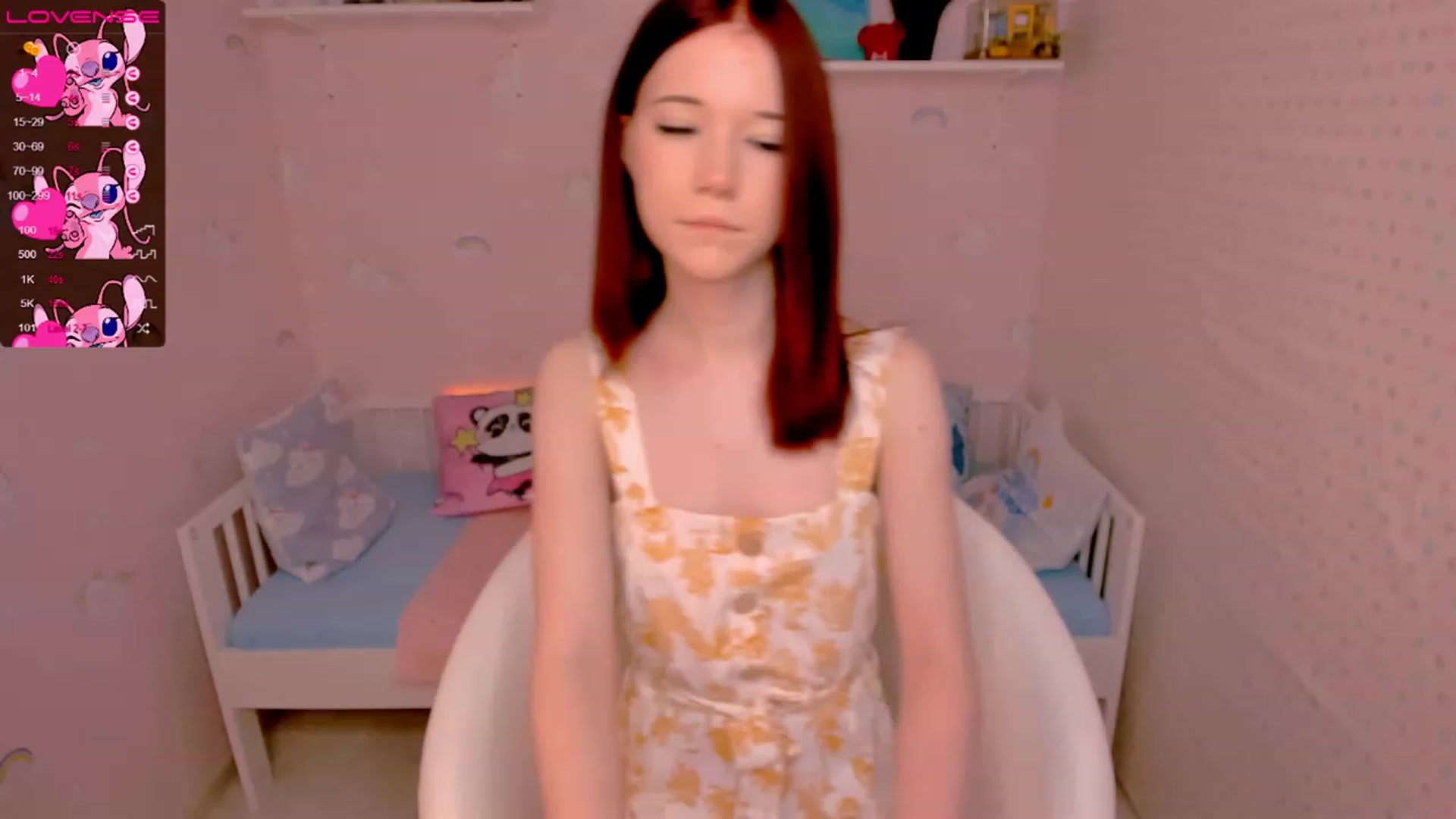 Gallery image thumbnail from Litl_Mia's myfreecams stream on, 11/16/2022, 21:25 image 17 of 20