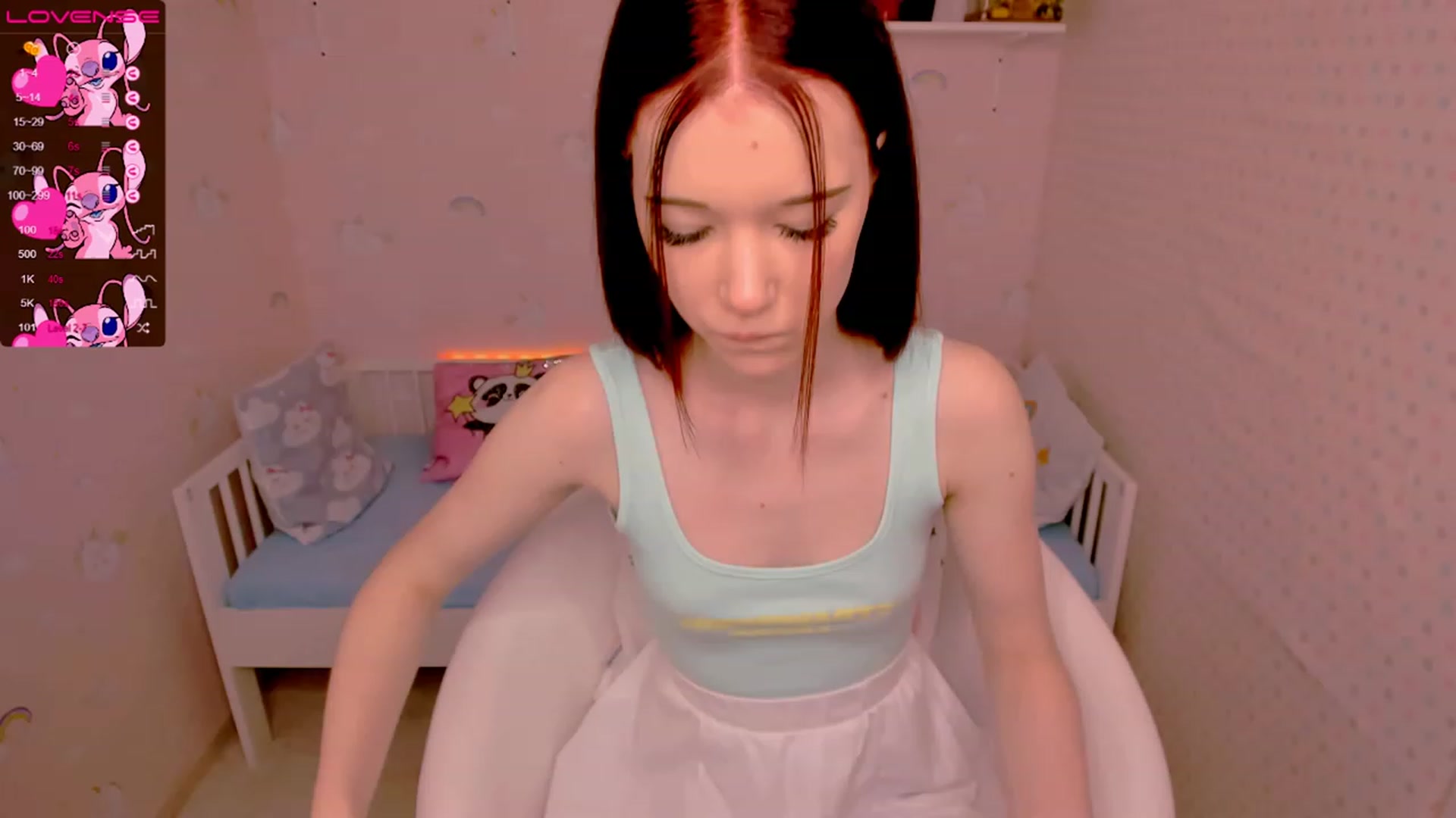 Gallery image thumbnail from Litl_Mia's myfreecams stream on, 11/17/2022, 18:22 image 20 of 20