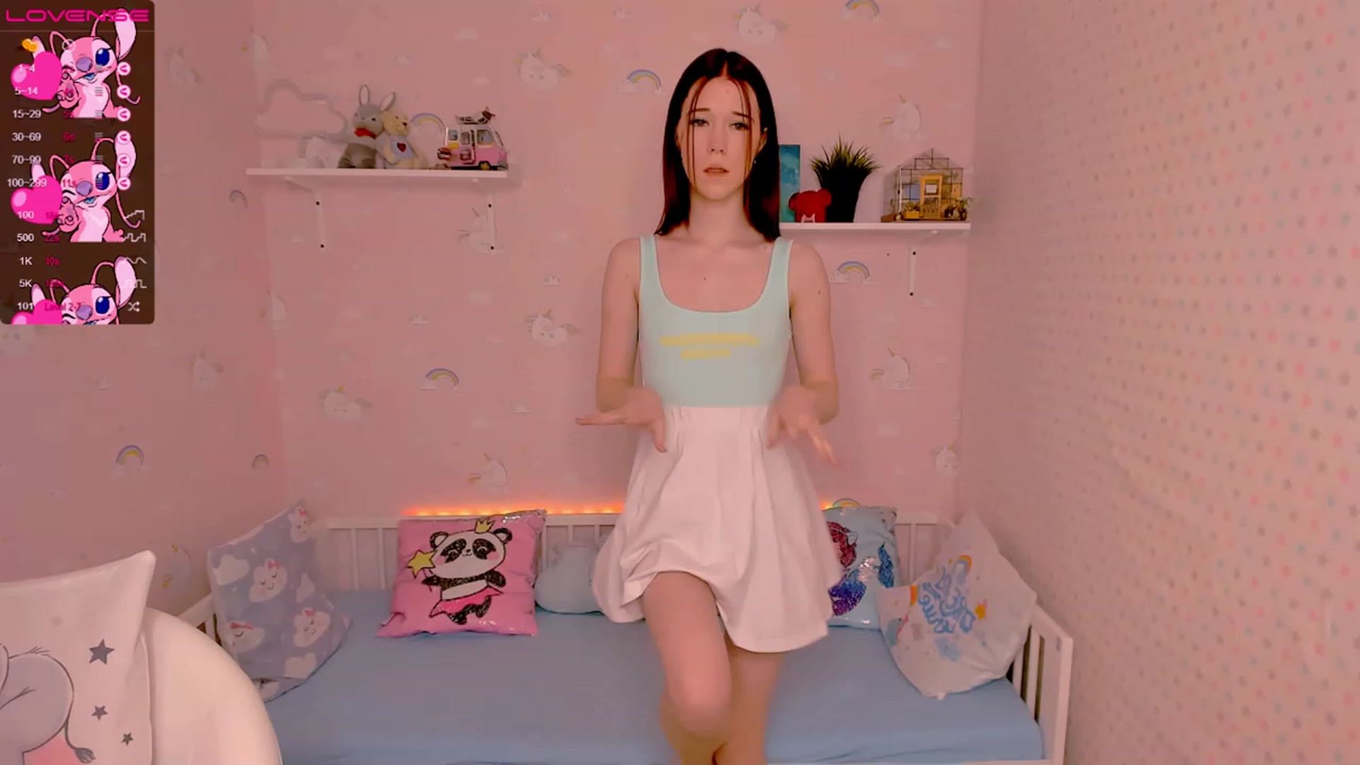 Gallery image thumbnail from Litl_Mia's myfreecams stream on, 11/17/2022, 18:22 image 16 of 20