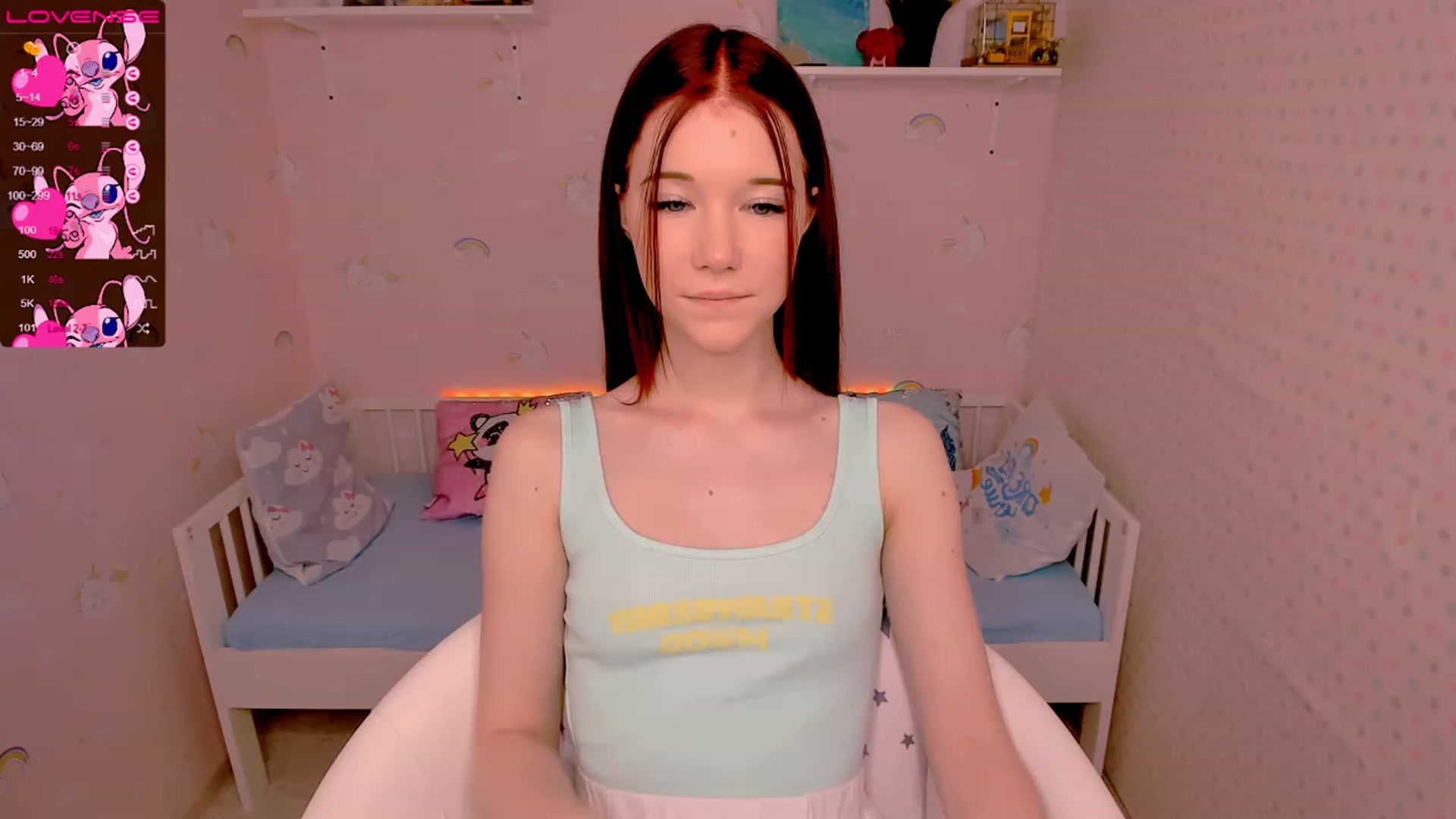 Gallery image thumbnail from Litl_Mia's myfreecams stream on, 11/17/2022, 19:01 image 18 of 20