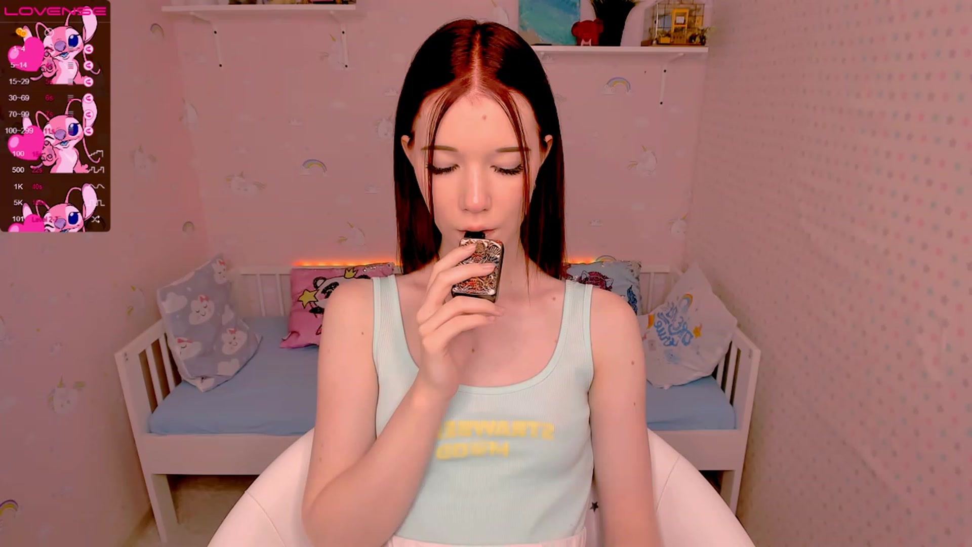 Gallery image thumbnail from Litl_Mia's myfreecams stream on, 11/17/2022, 21:42 image 16 of 20