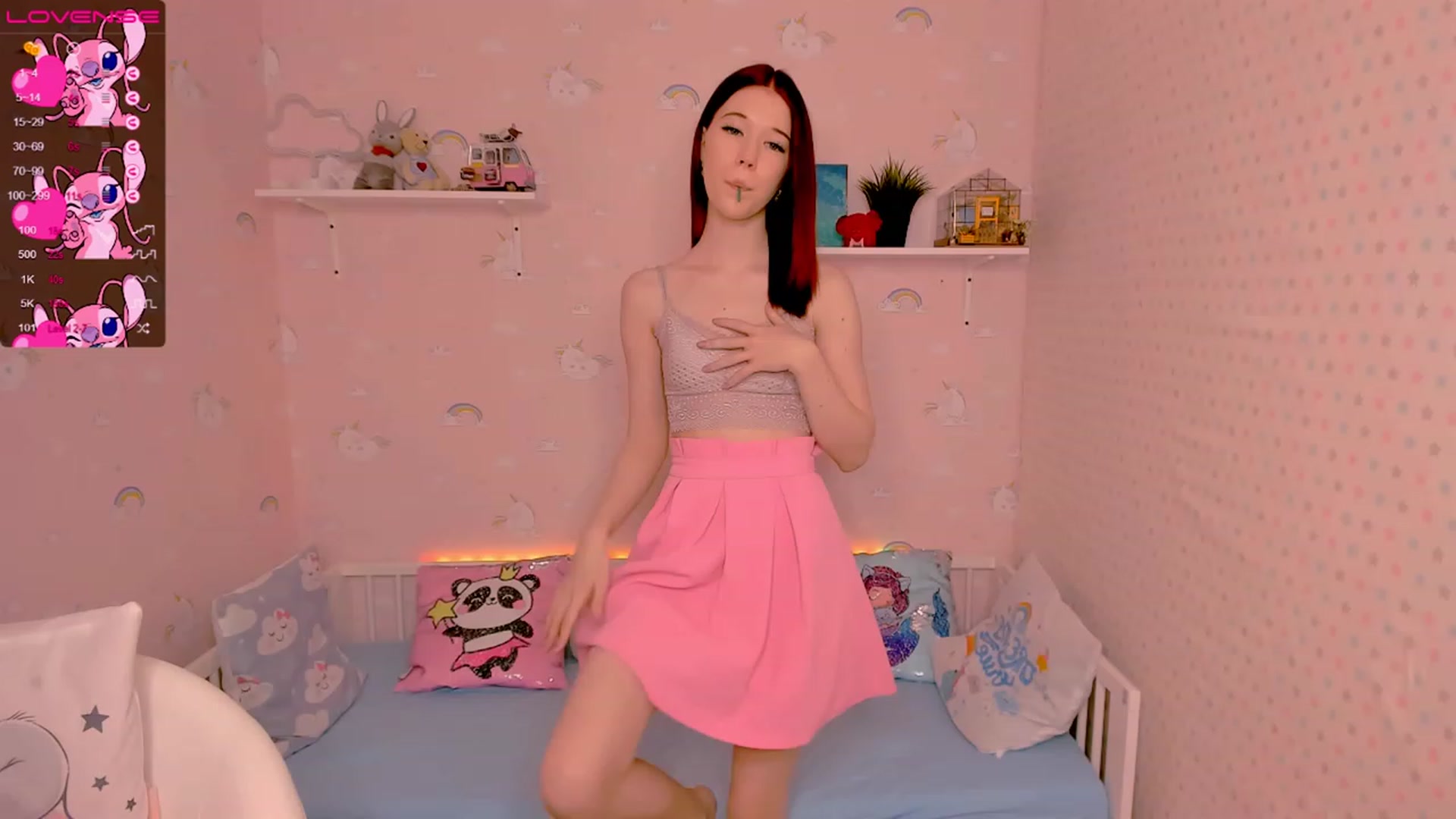 Gallery image thumbnail from Litl_Mia's myfreecams stream on, 11/18/2022, 17:41 image 7 of 20