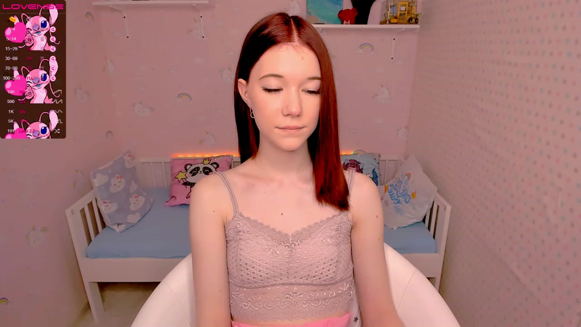 Gallery image thumbnail from Litl_Mia's myfreecams stream on, 11/18/2022, 17:41 image 17 of 20