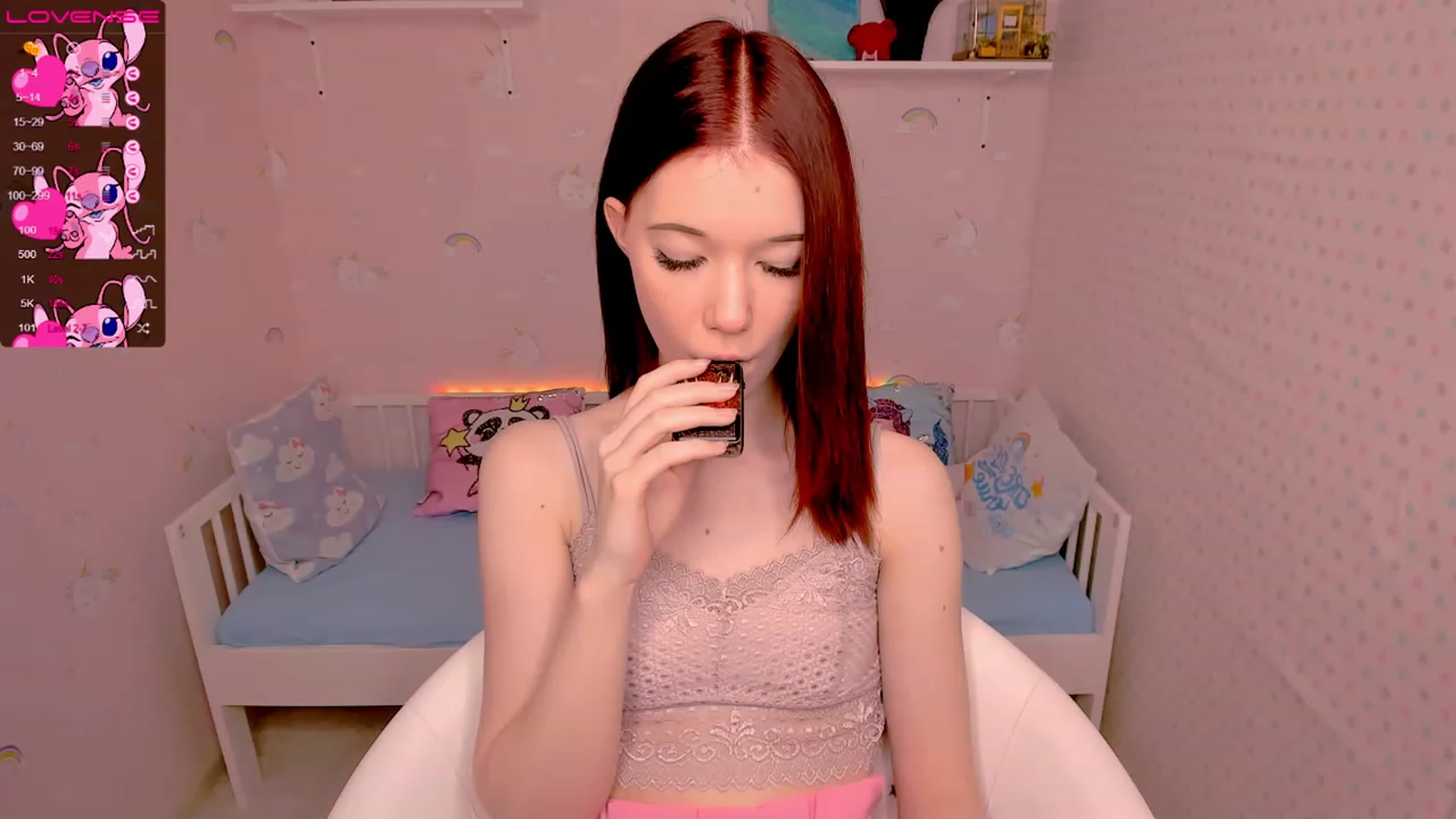 Gallery image thumbnail from Litl_Mia's myfreecams stream on, 11/18/2022, 17:41 image 15 of 20