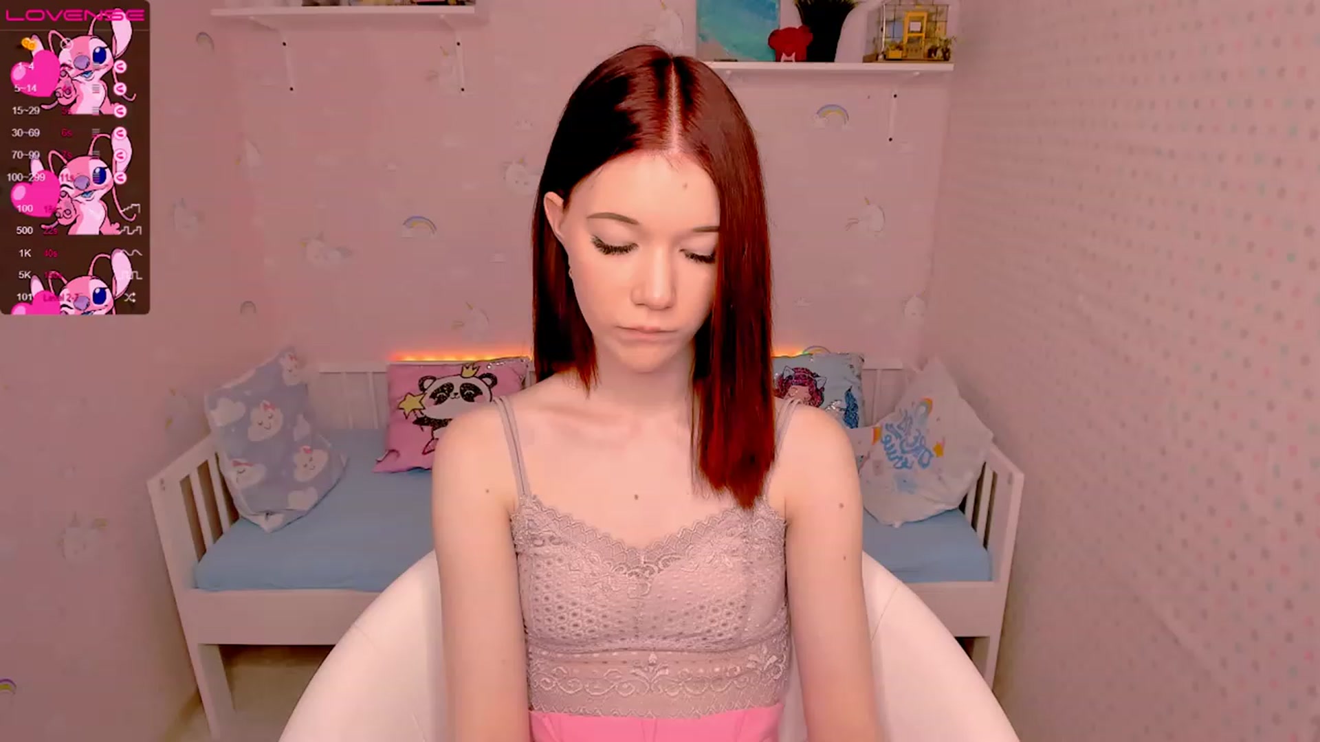 Gallery image thumbnail from Litl_Mia's myfreecams stream on, 11/18/2022, 19:36 image 12 of 20