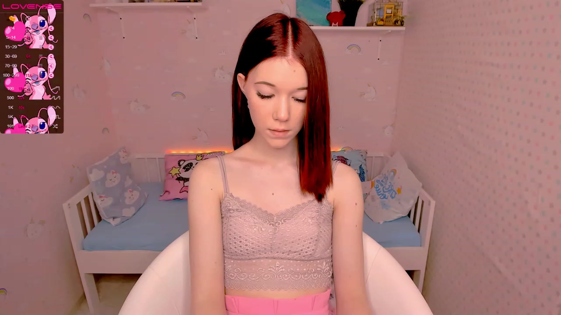 Gallery image thumbnail from Litl_Mia's myfreecams stream on, 11/18/2022, 19:36 image 18 of 20
