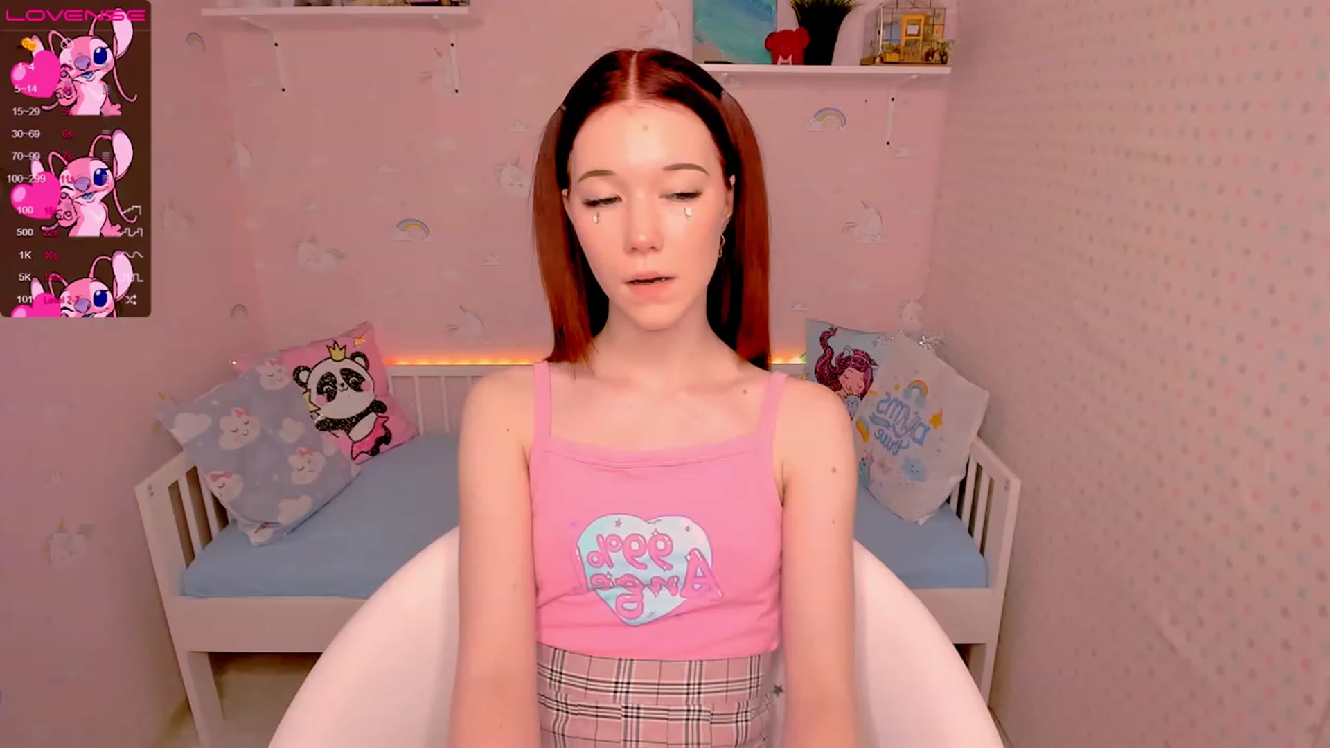Gallery image thumbnail from Litl_Mia's myfreecams stream on, 11/19/2022, 18:24 image 6 of 20
