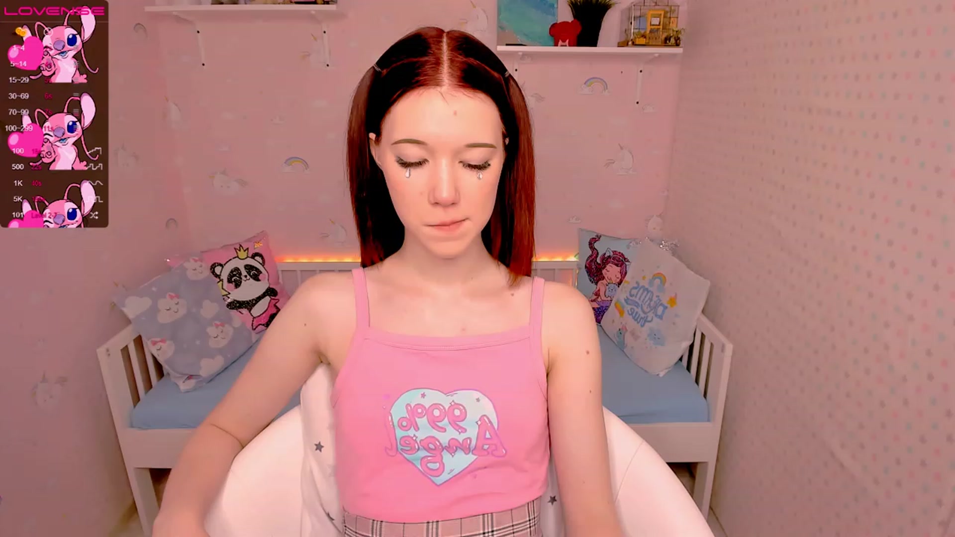 Gallery image thumbnail from Litl_Mia's myfreecams stream on, 11/19/2022, 18:24 image 17 of 20