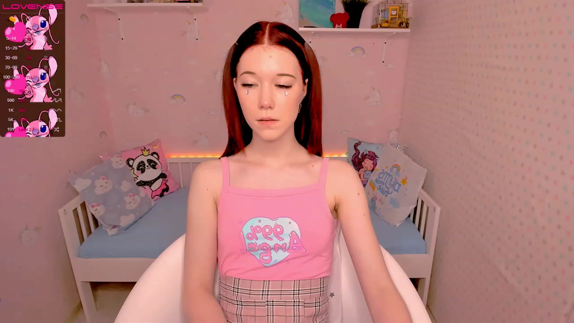 Gallery image thumbnail from Litl_Mia's myfreecams stream on, 11/19/2022, 18:24 image 5 of 20