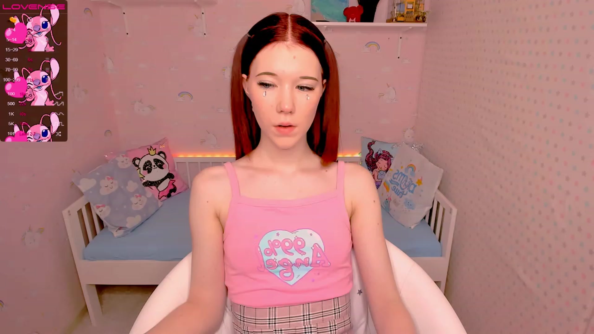 Gallery image thumbnail from Litl_Mia's myfreecams stream on, 11/19/2022, 22:29 image 3 of 20