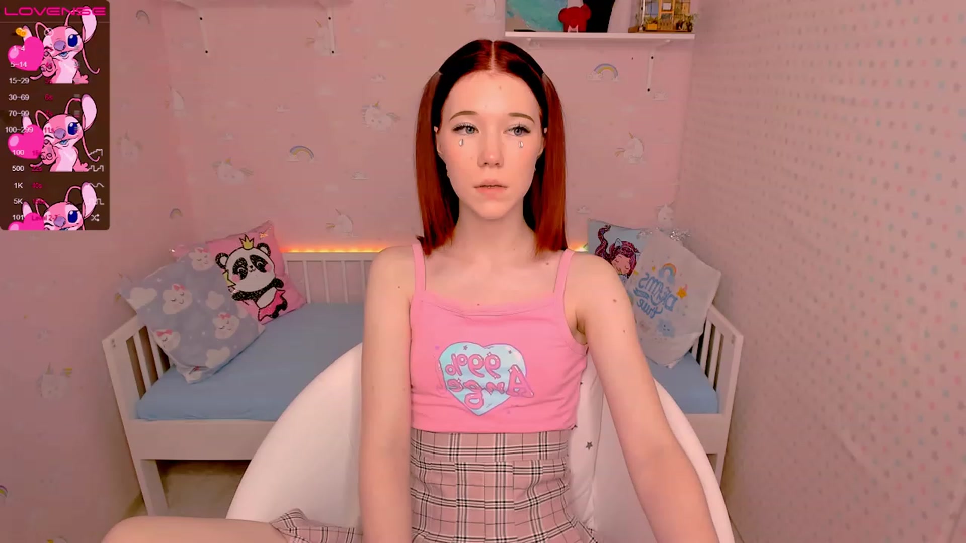Gallery image thumbnail from Litl_Mia's myfreecams stream on, 11/19/2022, 22:29 image 5 of 20