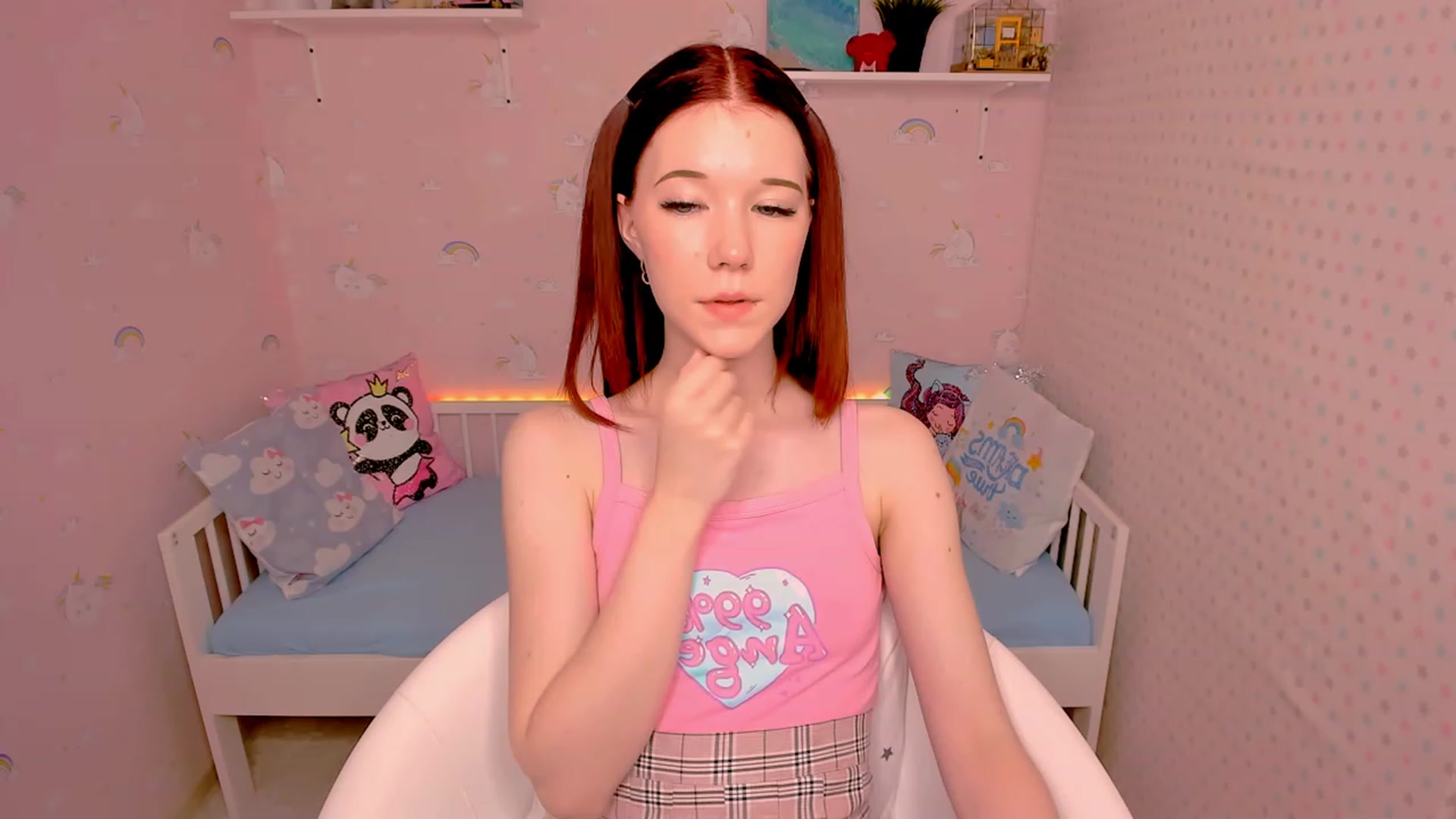 Gallery image thumbnail from Litl_Mia's myfreecams stream on, 11/19/2022, 22:29 image 20 of 20