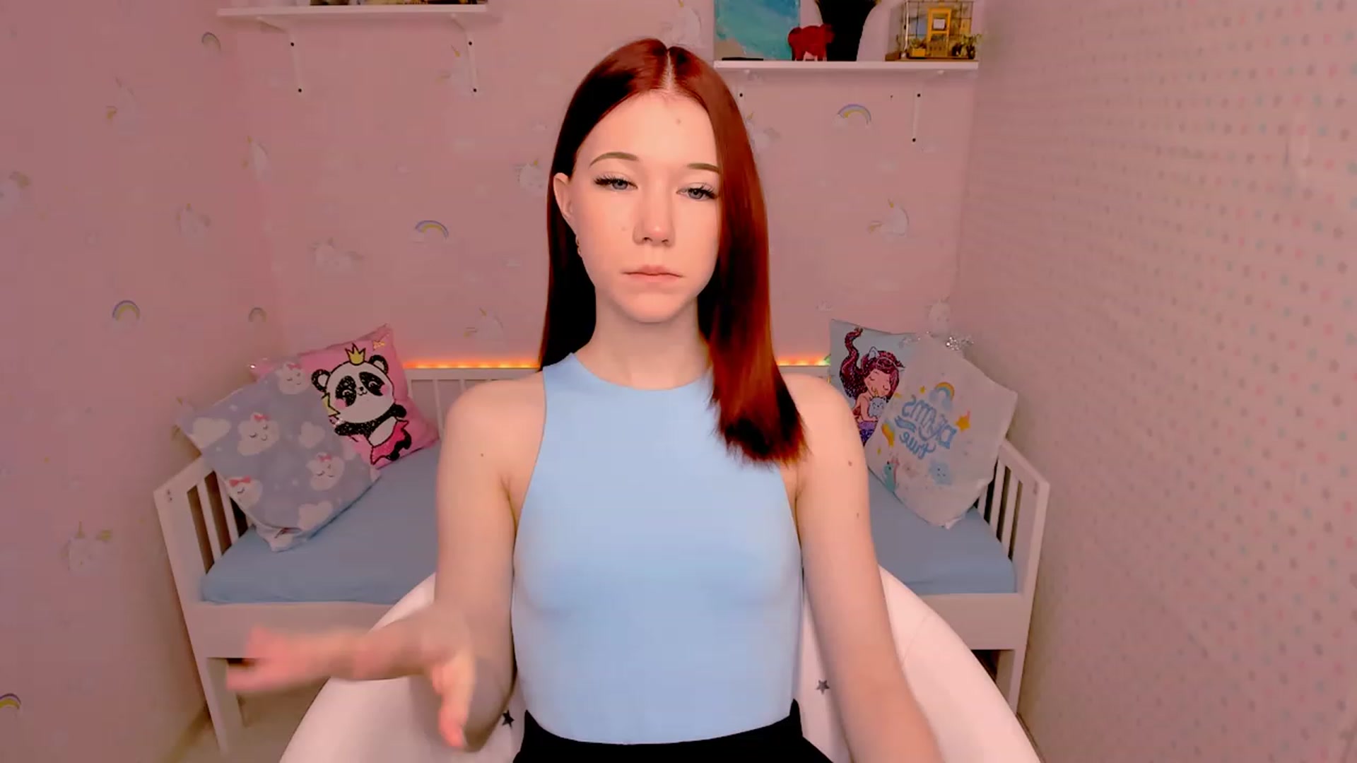 Gallery image thumbnail from Litl_Mia's myfreecams stream on, 11/22/2022, 19:13 image 5 of 20