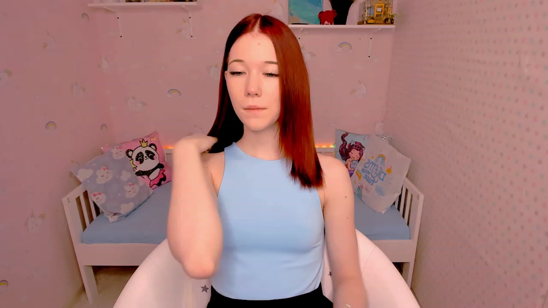 Gallery image thumbnail from Litl_Mia's myfreecams stream on, 11/22/2022, 19:13 image 2 of 20