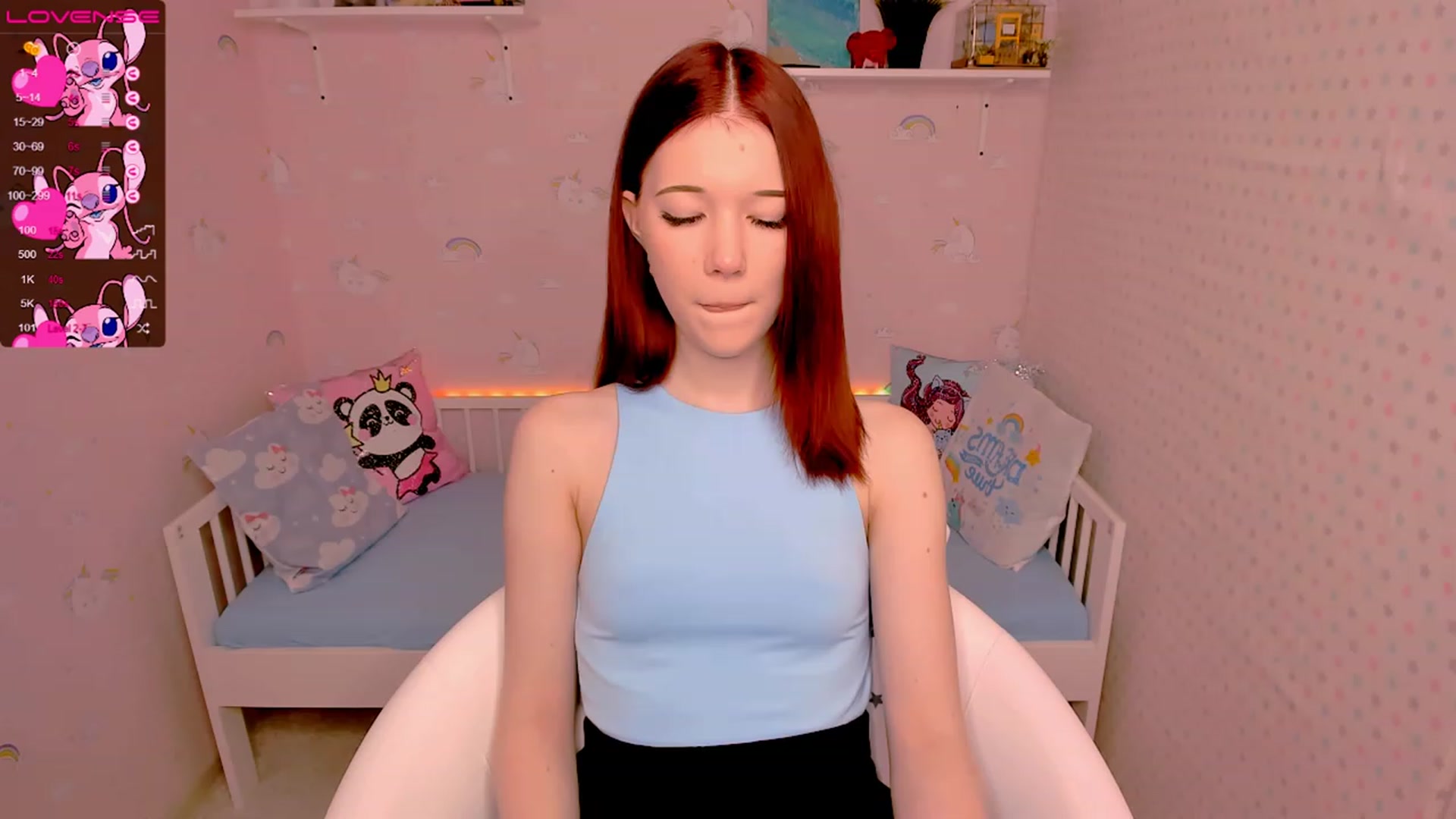 Gallery image thumbnail from Litl_Mia's myfreecams stream on, 11/22/2022, 19:13 image 12 of 20