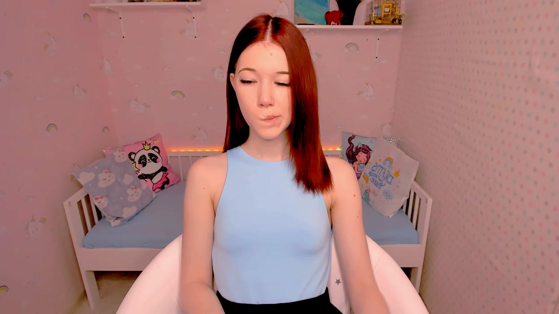 Gallery image thumbnail from Litl_Mia's myfreecams stream on, 11/22/2022, 19:13 image 4 of 20