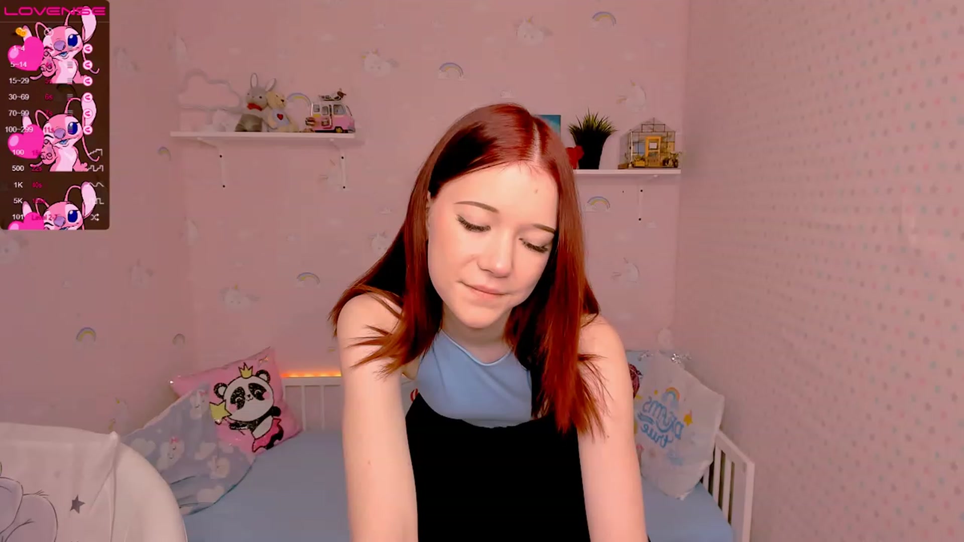 Gallery image thumbnail from Litl_Mia's myfreecams stream on, 11/22/2022, 21:12 image 2 of 20