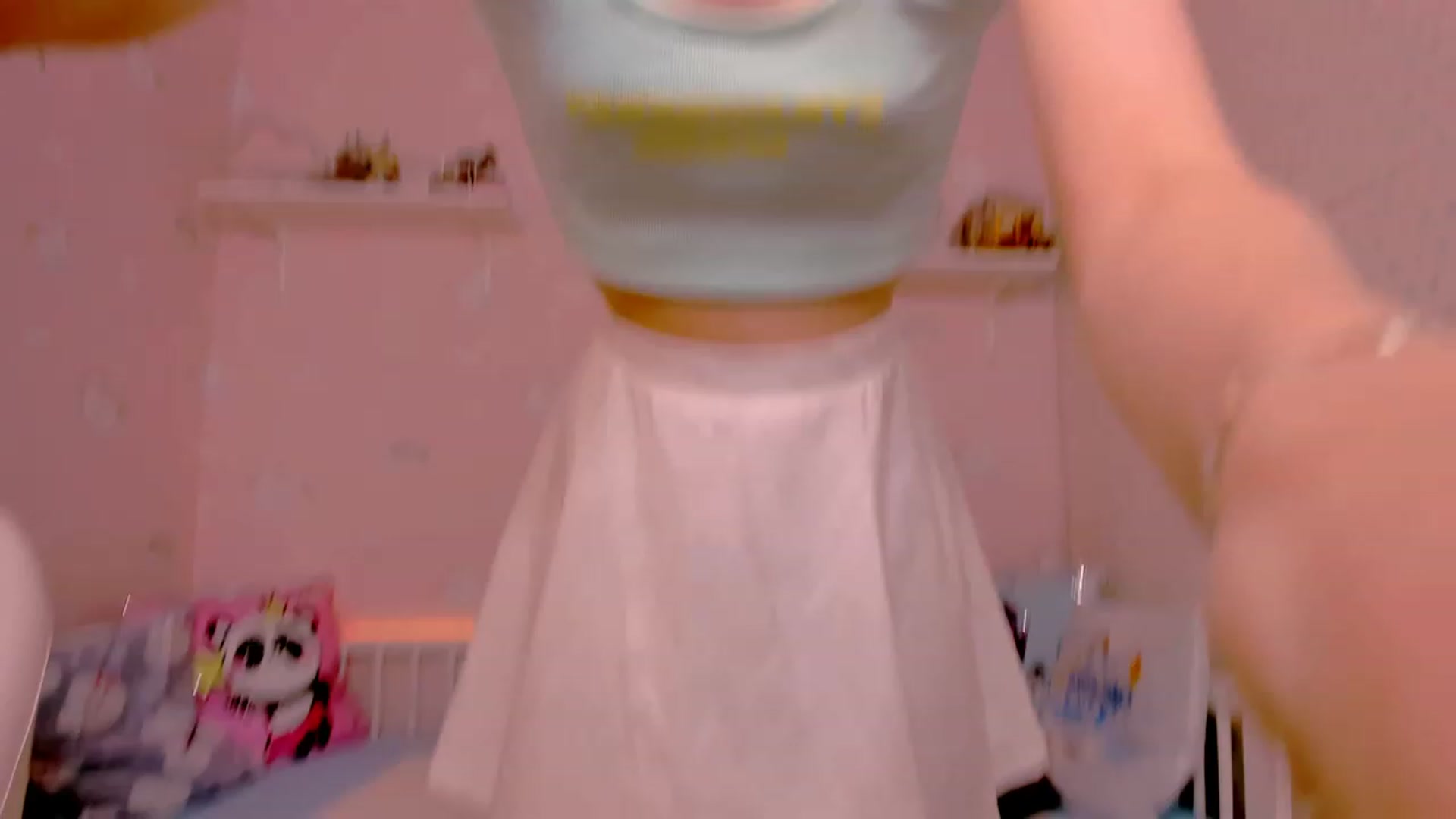 Gallery image thumbnail from Litl_Mia's myfreecams stream on, 11/23/2022, 21:17 image 18 of 20