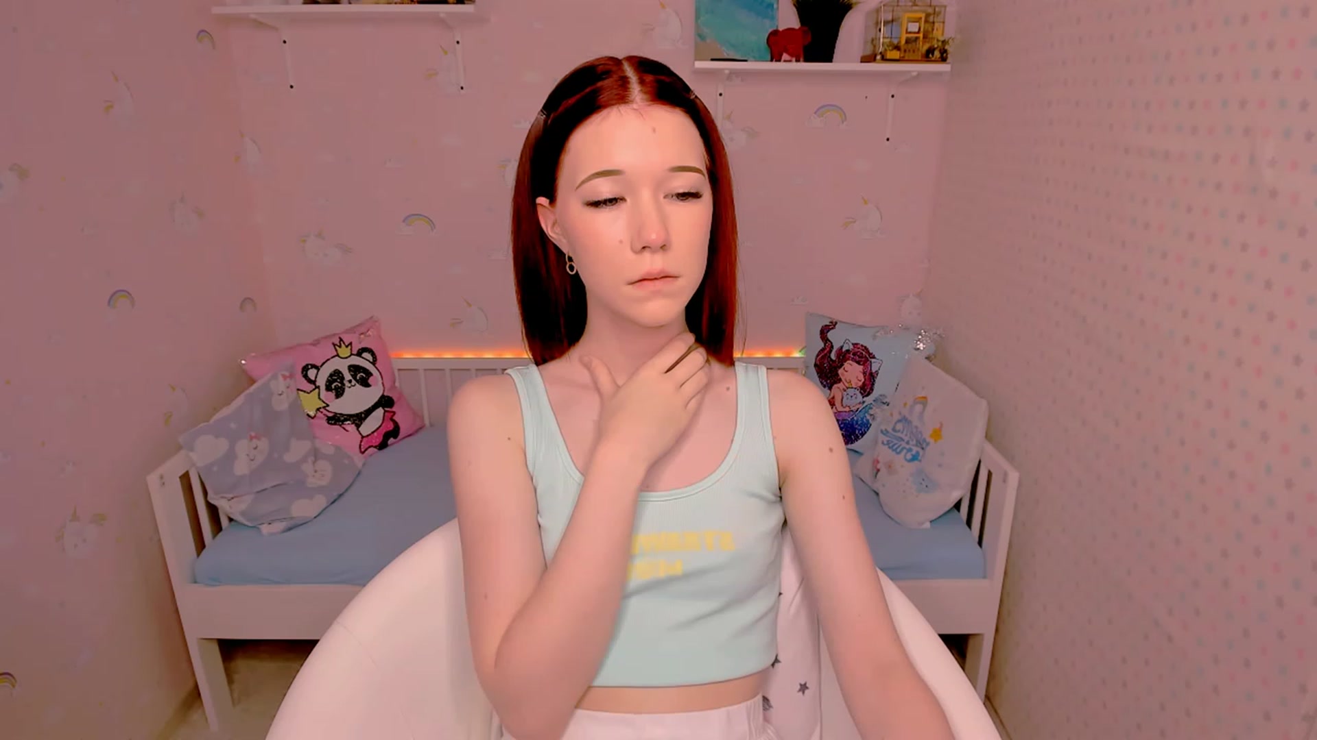 Gallery image thumbnail from Litl_Mia's myfreecams stream on, 11/23/2022, 21:17 image 10 of 20