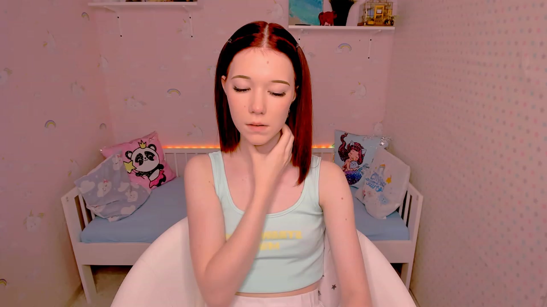 Gallery image thumbnail from Litl_Mia's myfreecams stream on, 11/23/2022, 21:17 image 6 of 20