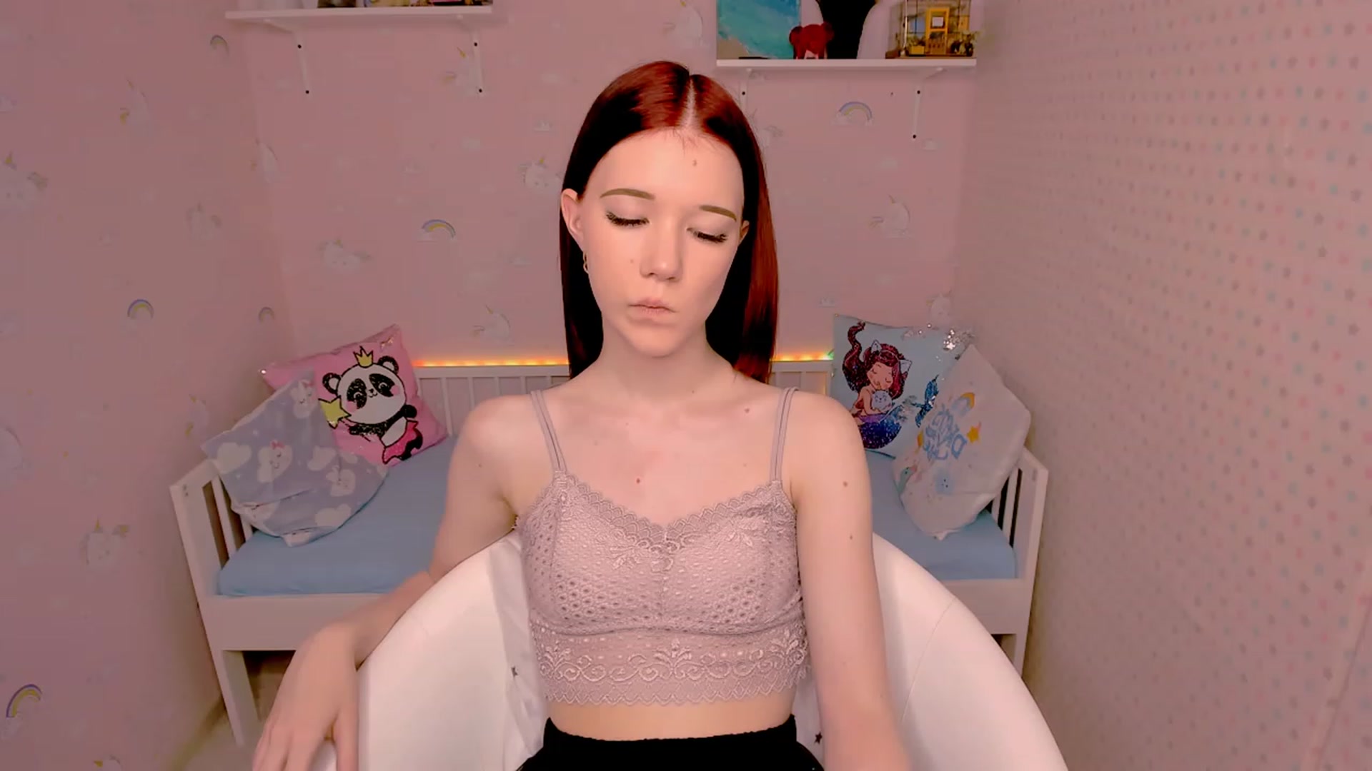 Gallery image thumbnail from Litl_Mia's myfreecams stream on, 11/24/2022, 21:12 image 8 of 20