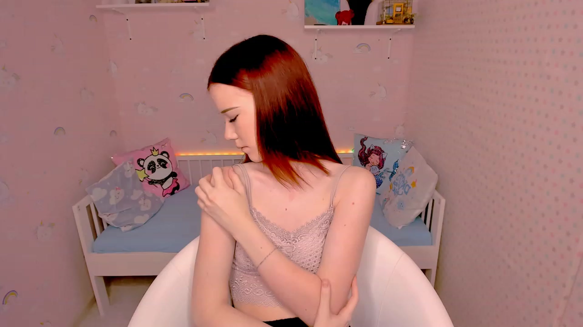 Gallery image thumbnail from Litl_Mia's myfreecams stream on, 11/24/2022, 21:12 image 7 of 20