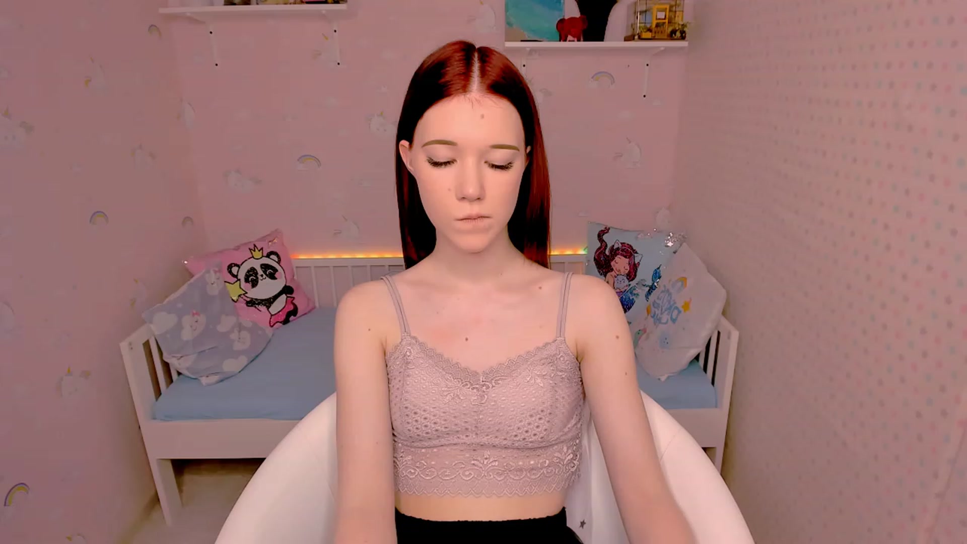 Gallery image thumbnail from Litl_Mia's myfreecams stream on, 11/24/2022, 21:12 image 9 of 20