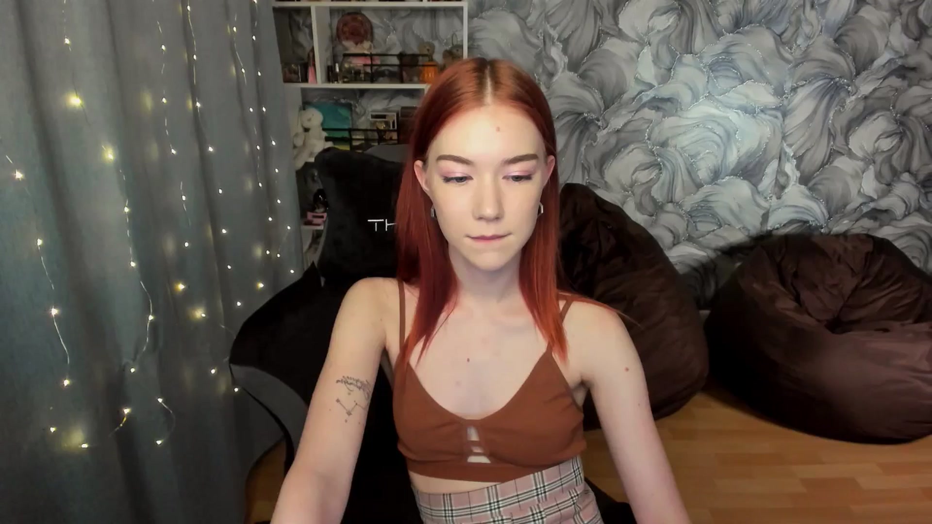Gallery image thumbnail from Litl_Mia's myfreecams stream on, 06/14/2025, 17:48 image 13 of 20