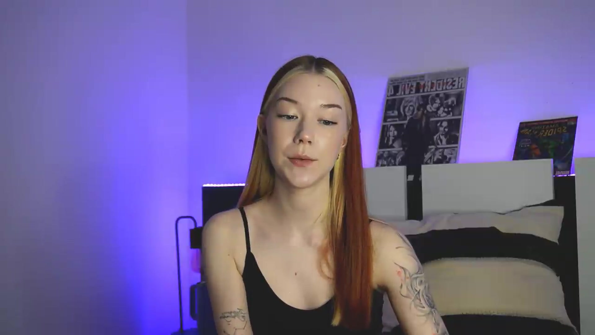 Gallery image thumbnail from Litl_Mia's myfreecams stream on, 09/14/2026, 02:14 image 5 of 20