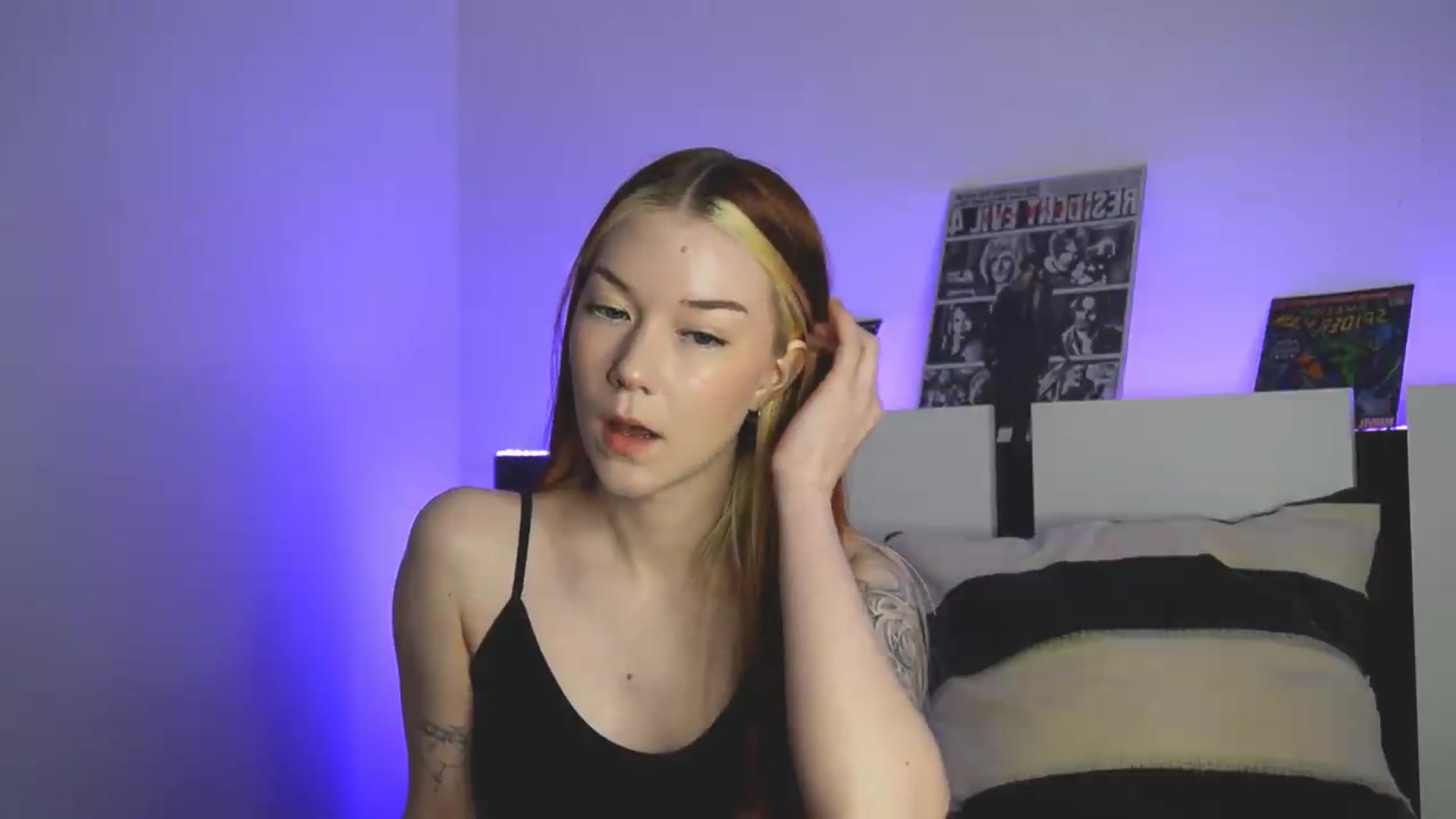Gallery image thumbnail from Litl_Mia's myfreecams stream on, 09/14/2026, 02:14 image 17 of 20
