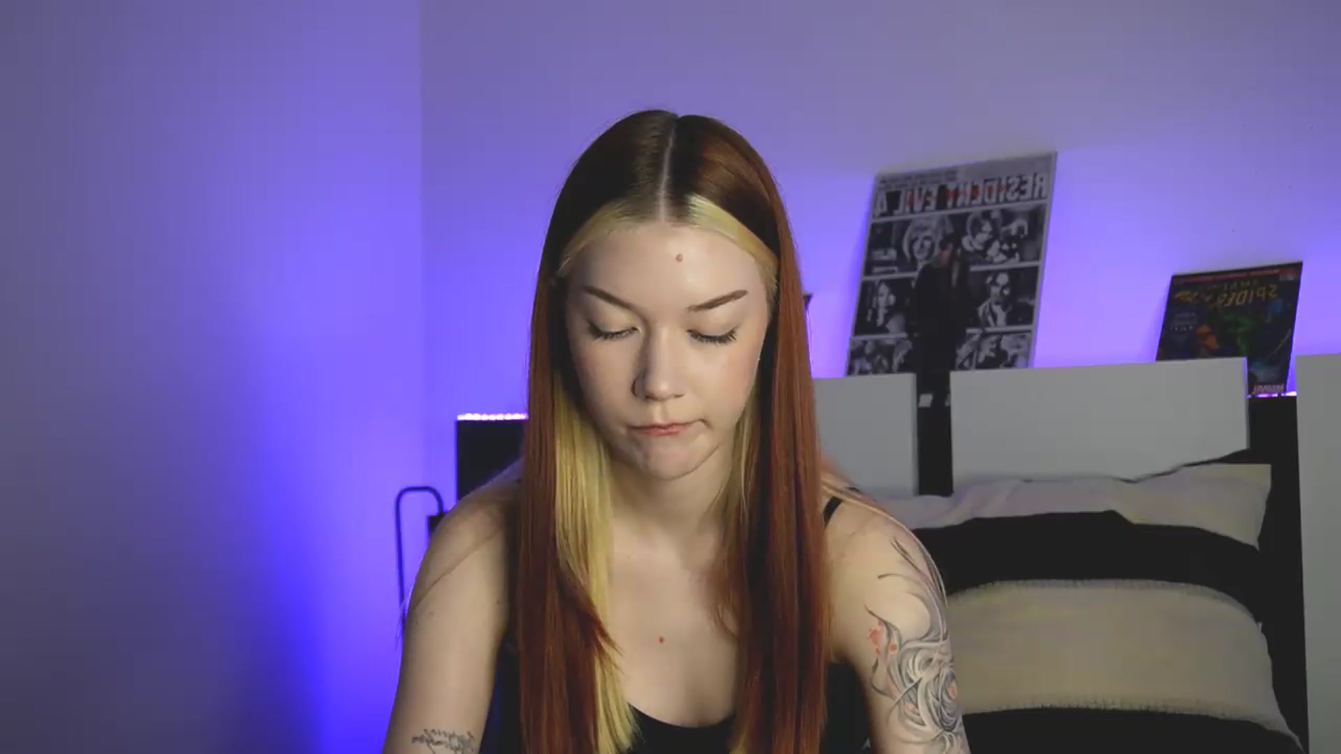Gallery image thumbnail from Litl_Mia's myfreecams stream on, 09/14/2026, 02:14 image 3 of 20