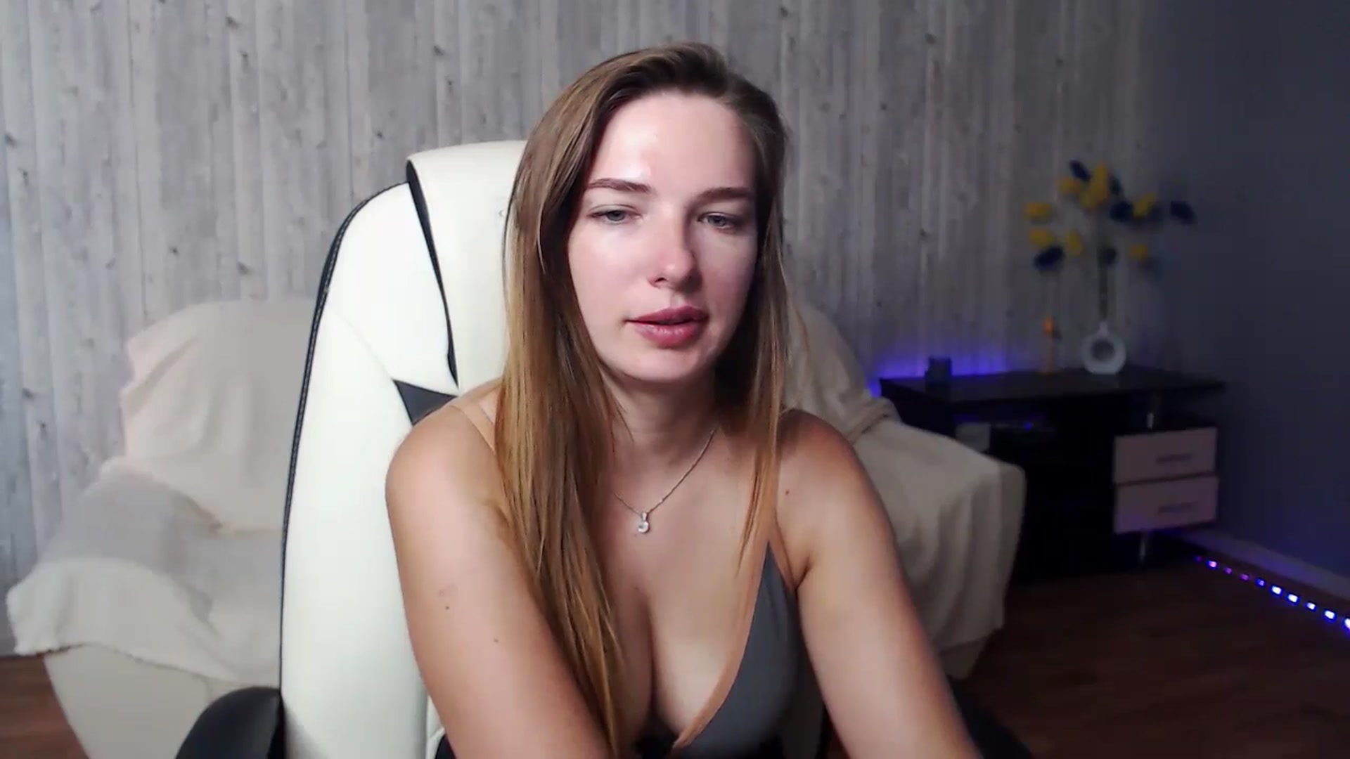 Gallery image thumbnail from LitleChriss's myfreecams stream on, 08/26/2024, 12:23 image 3 of 20