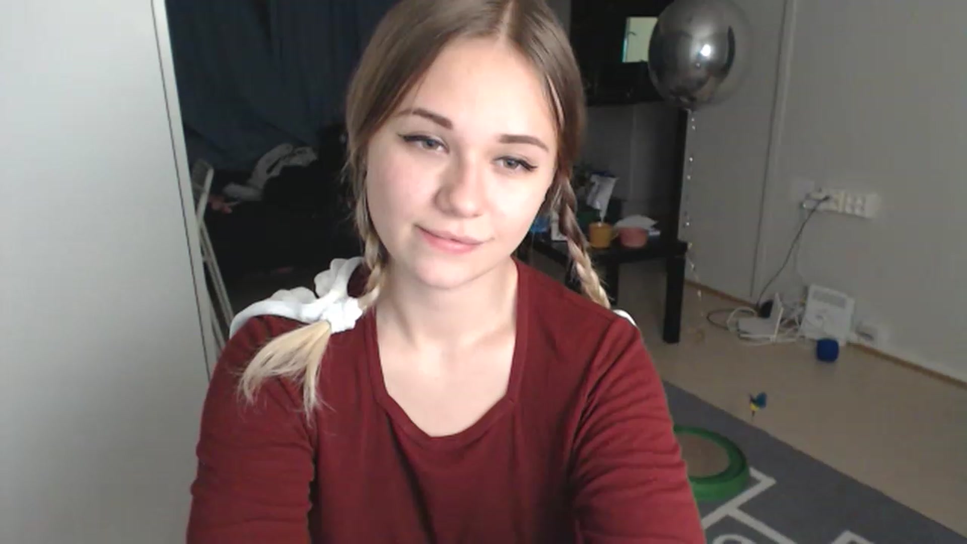 Gallery image thumbnail from Litllebaby's myfreecams stream on, 11/14/2022, 22:30 image 11 of 20