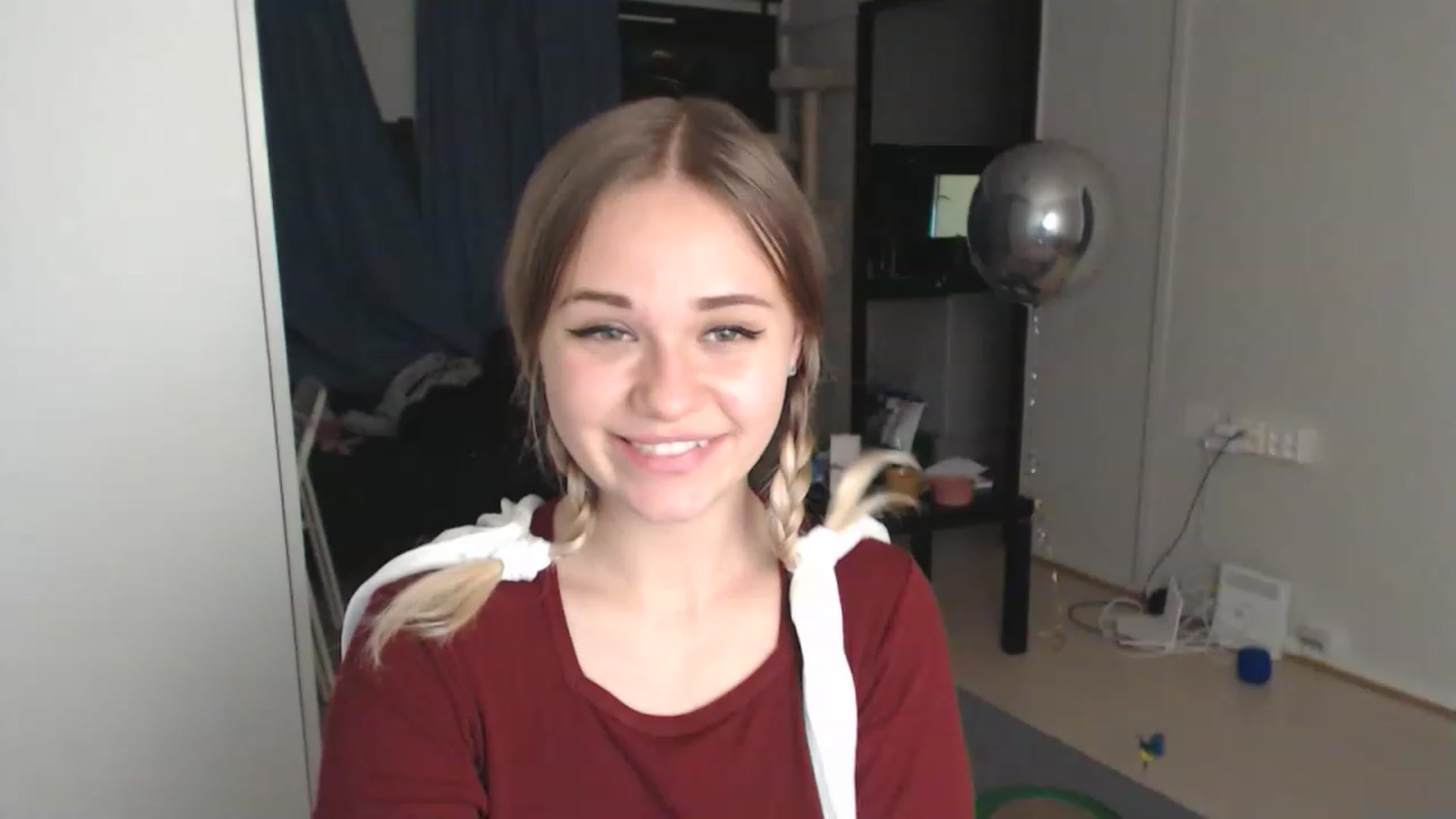 Gallery image thumbnail from Litllebaby's myfreecams stream on, 11/14/2022, 22:30 image 2 of 20