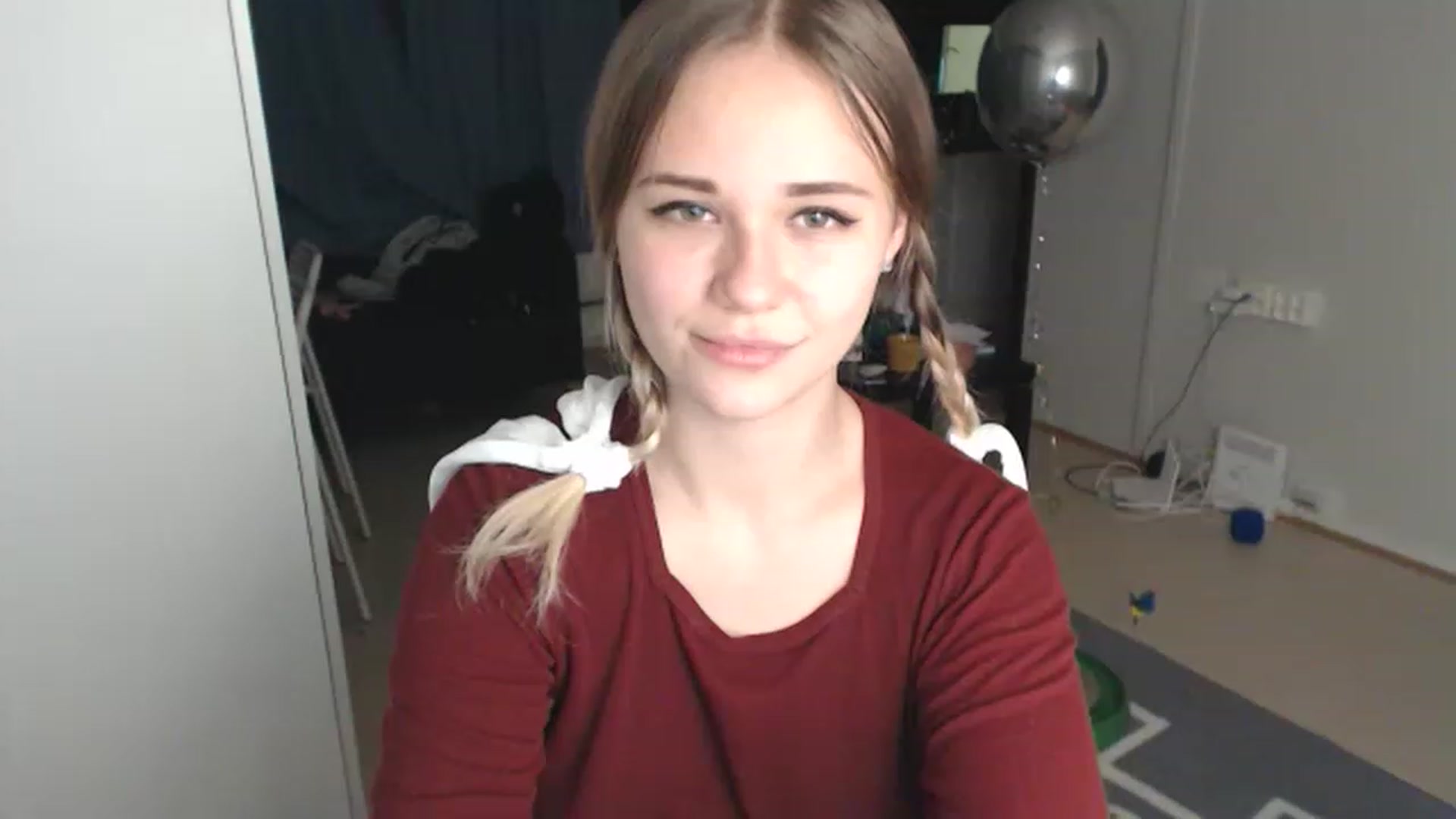 Gallery image thumbnail from Litllebaby's myfreecams stream on, 11/14/2022, 22:30 image 9 of 20