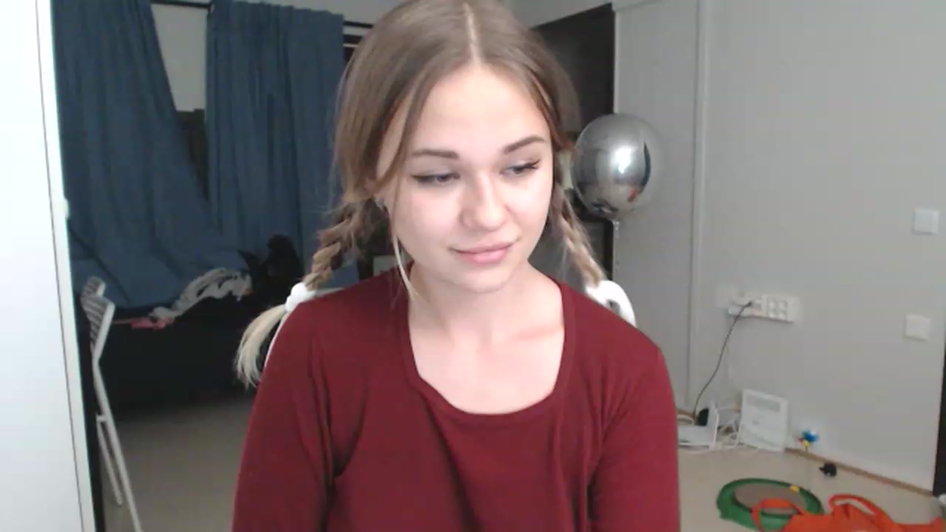 Gallery image thumbnail from Litllebaby's myfreecams stream on, 11/15/2022, 24:44 image 15 of 20