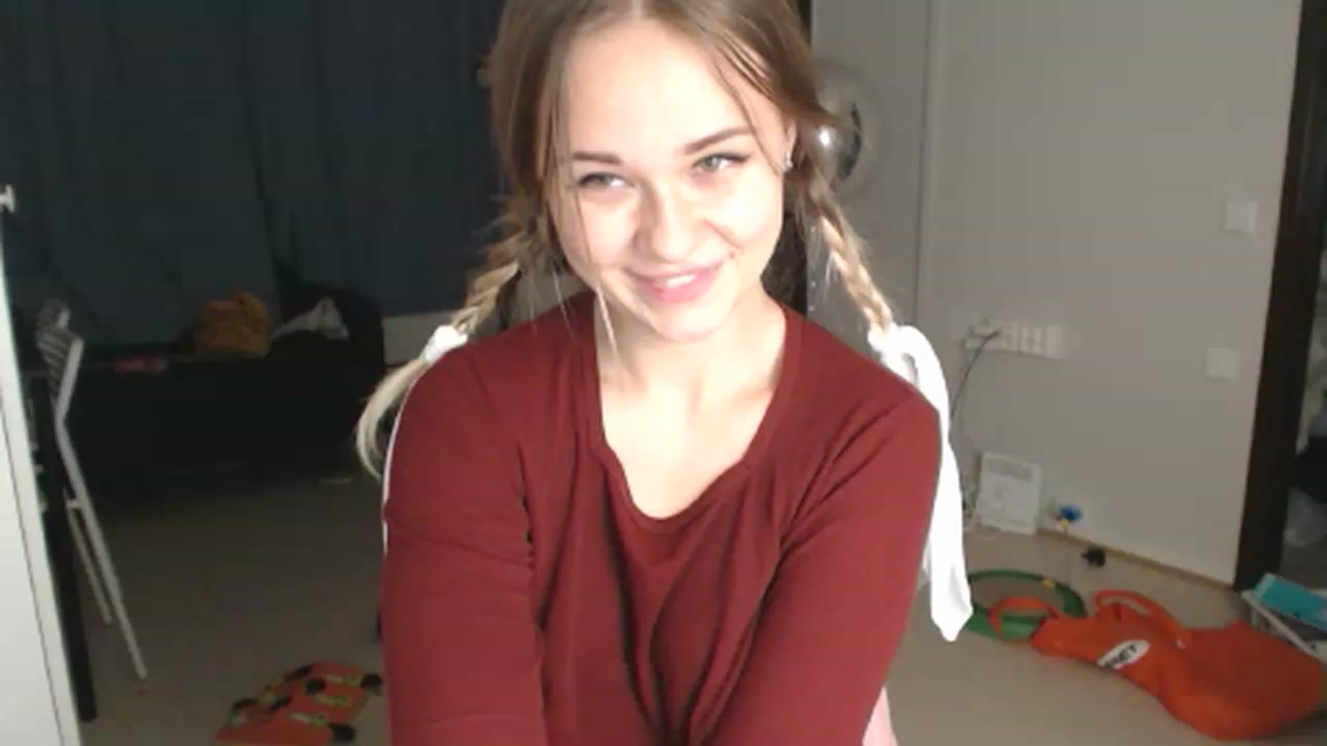 Gallery image thumbnail from Litllebaby's myfreecams stream on, 11/15/2022, 01:11 image 19 of 20