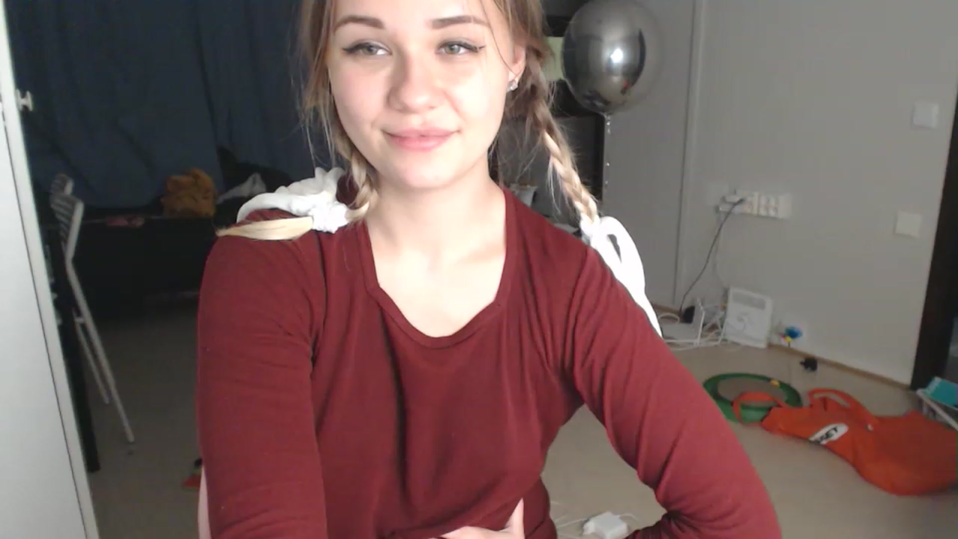 Gallery image thumbnail from Litllebaby's myfreecams stream on, 11/15/2022, 01:11 image 7 of 20
