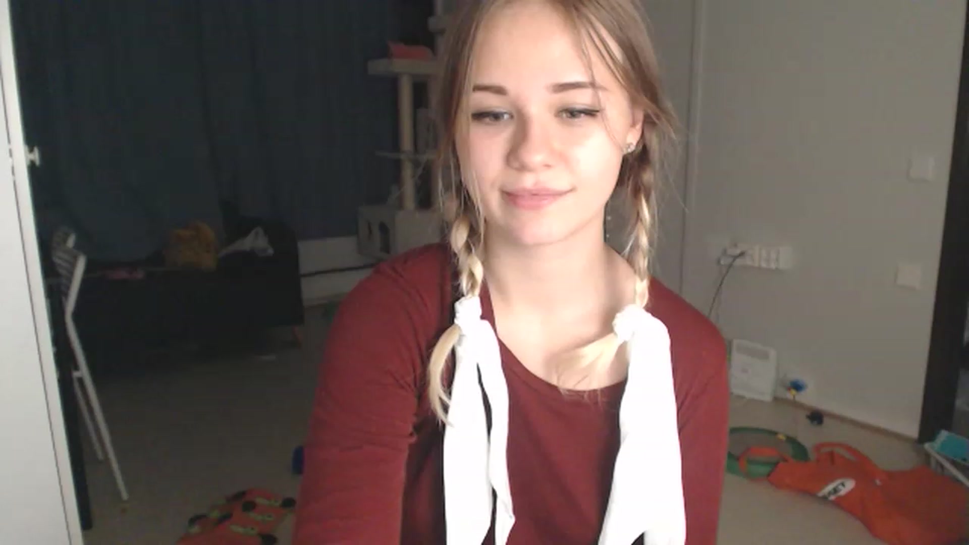 Gallery image thumbnail from Litllebaby's myfreecams stream on, 11/15/2022, 02:01 image 7 of 20