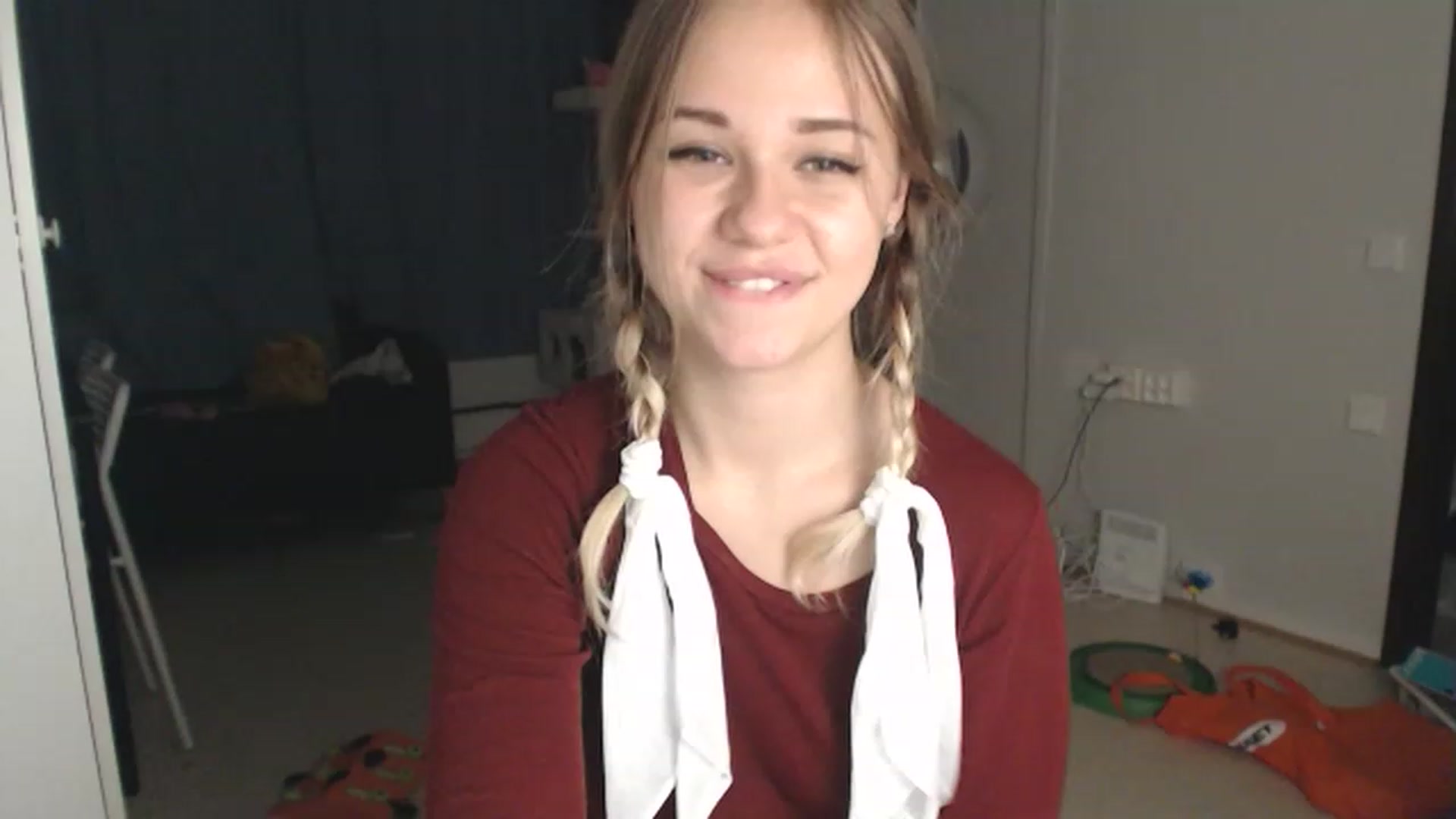Gallery image thumbnail from Litllebaby's myfreecams stream on, 11/15/2022, 02:01 image 8 of 20