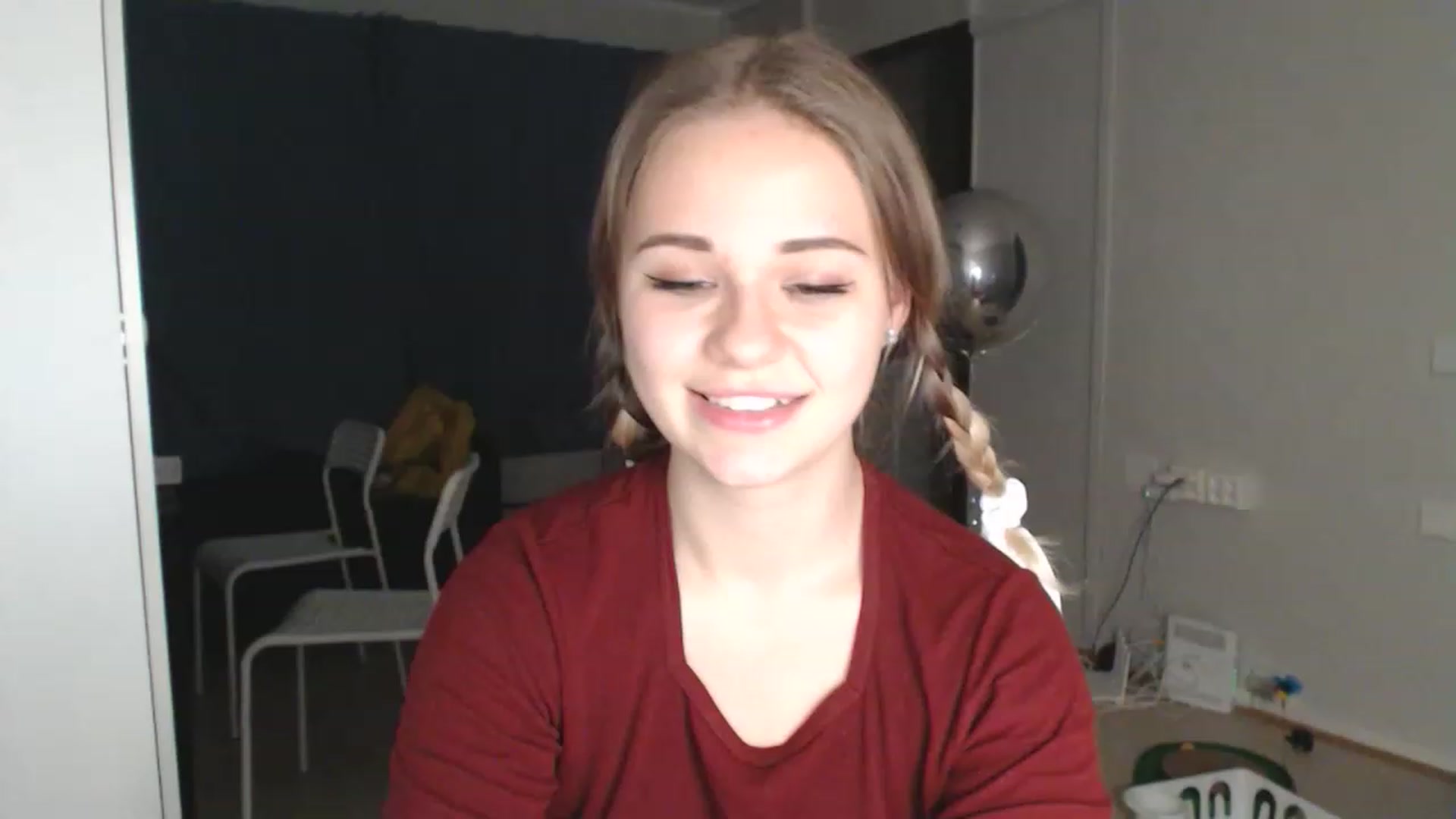 Gallery image thumbnail from Litllebaby's myfreecams stream on, 11/16/2022, 01:37 image 11 of 20
