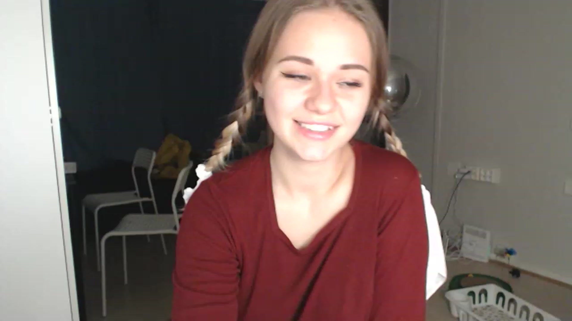 Gallery image thumbnail from Litllebaby's myfreecams stream on, 11/16/2022, 01:37 image 17 of 20
