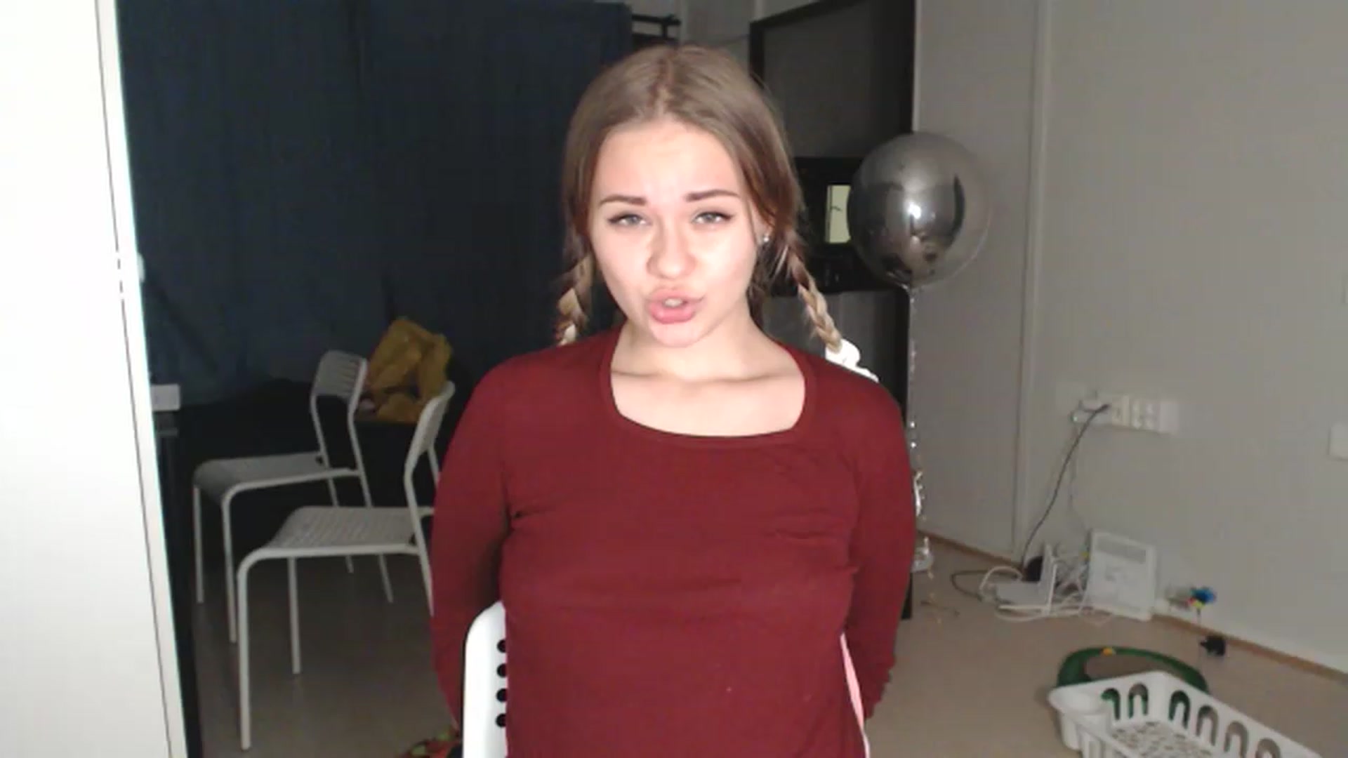 Gallery image thumbnail from Litllebaby's myfreecams stream on, 11/16/2022, 01:37 image 16 of 20
