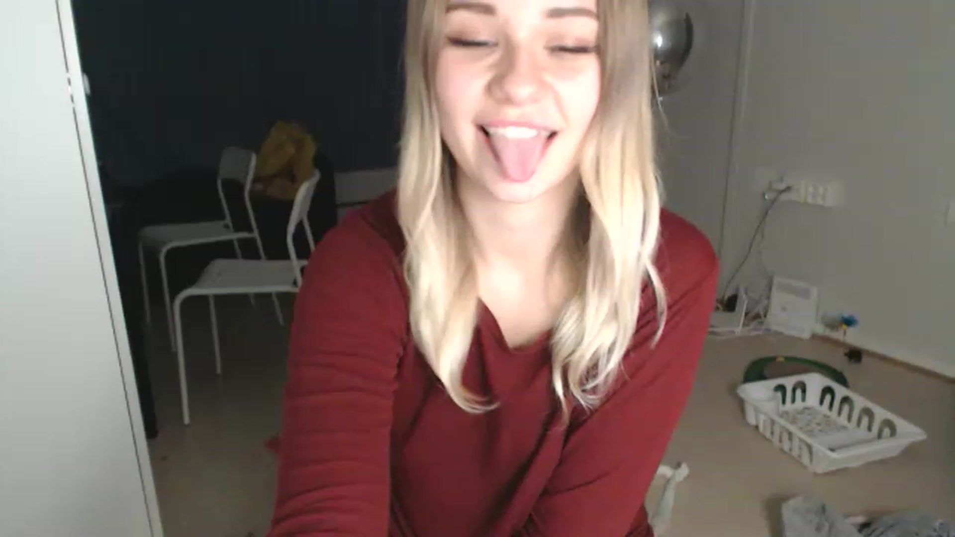 Gallery image thumbnail from Litllebaby's myfreecams stream on, 11/16/2022, 02:37 image 15 of 20