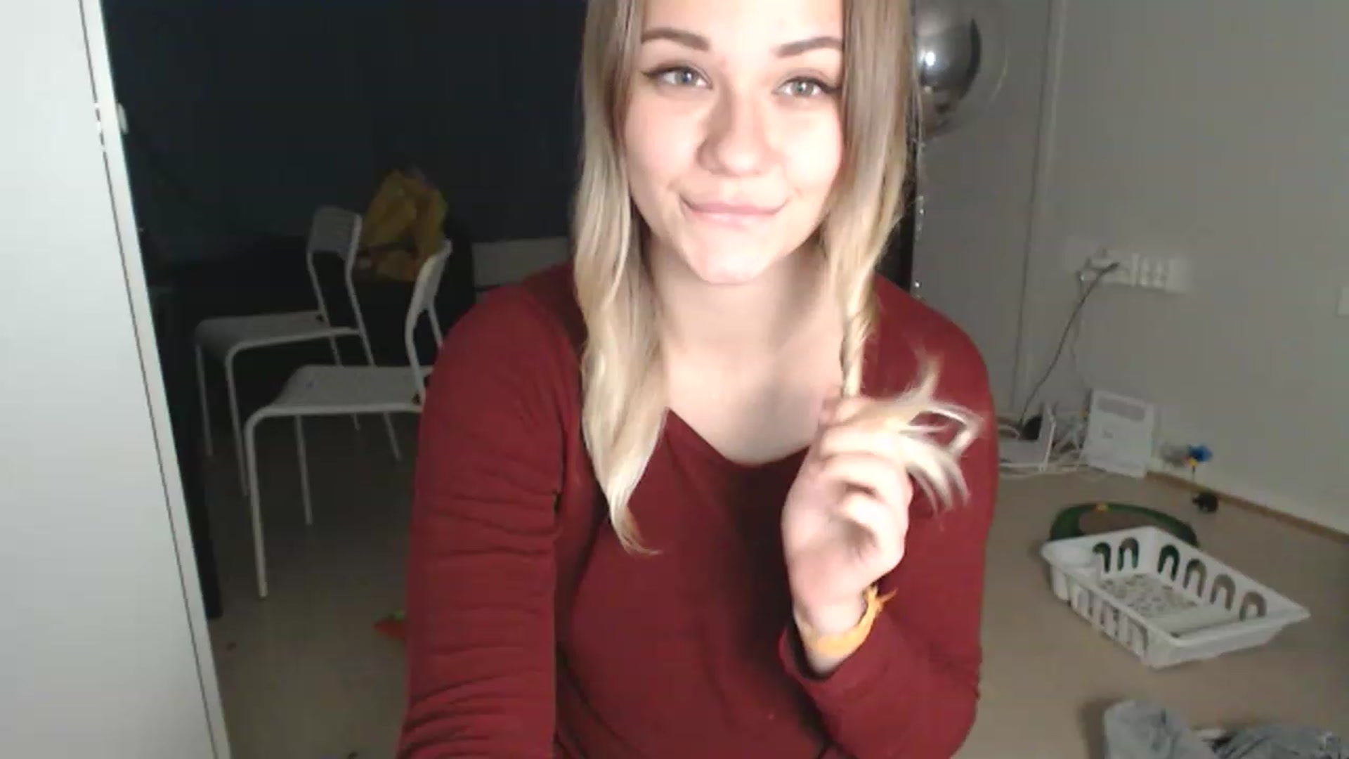 Gallery image thumbnail from Litllebaby's myfreecams stream on, 11/16/2022, 02:37 image 14 of 20